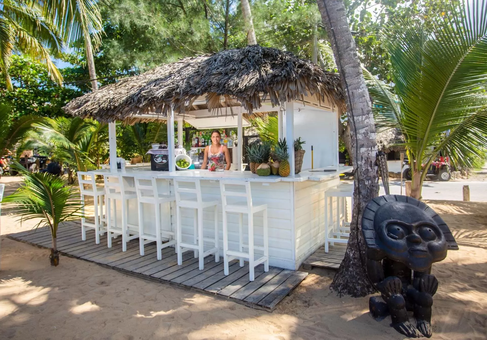 Lounge or bar in Louisa Aparthotel