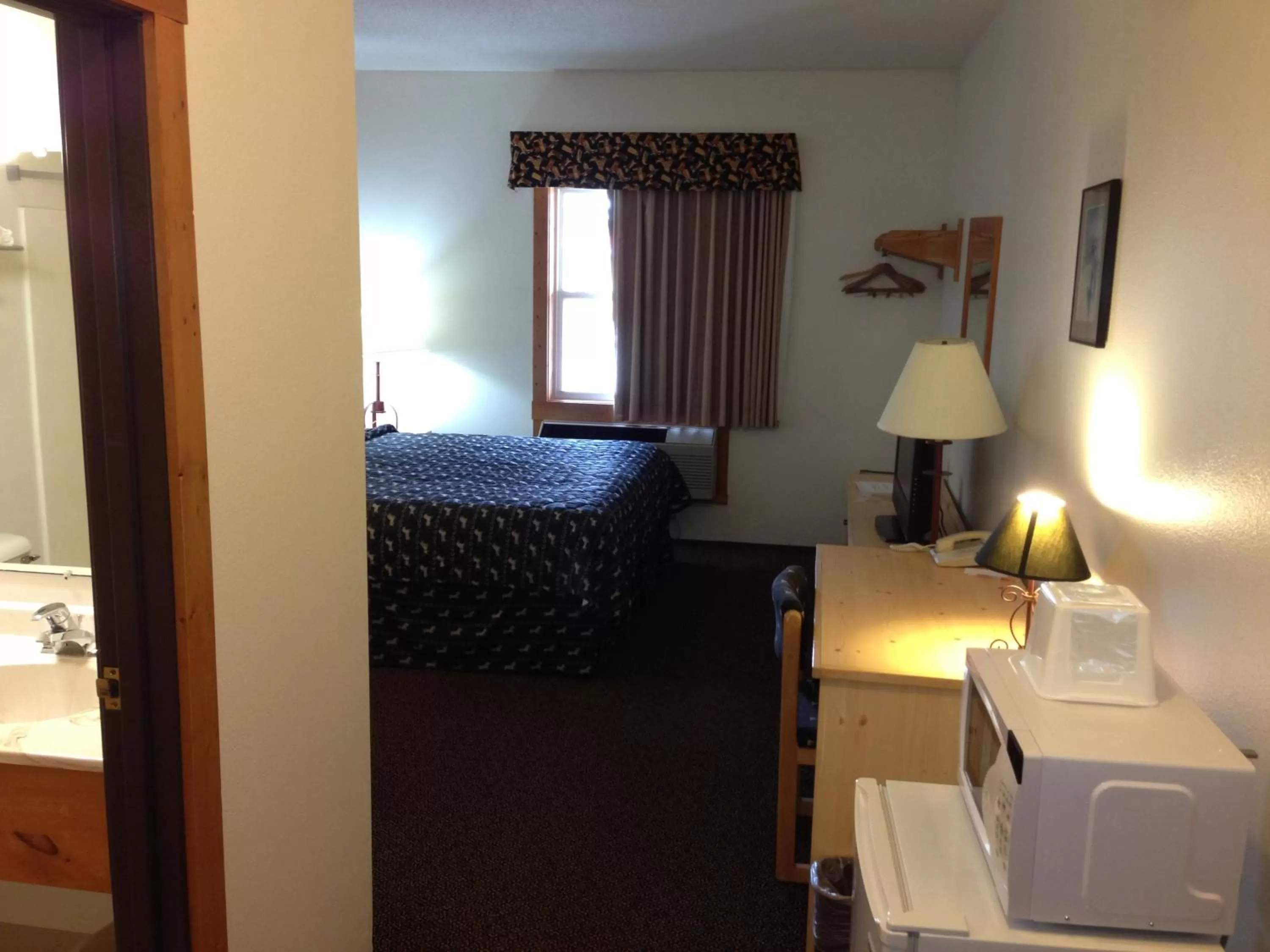 Bed in Range Country Lodging