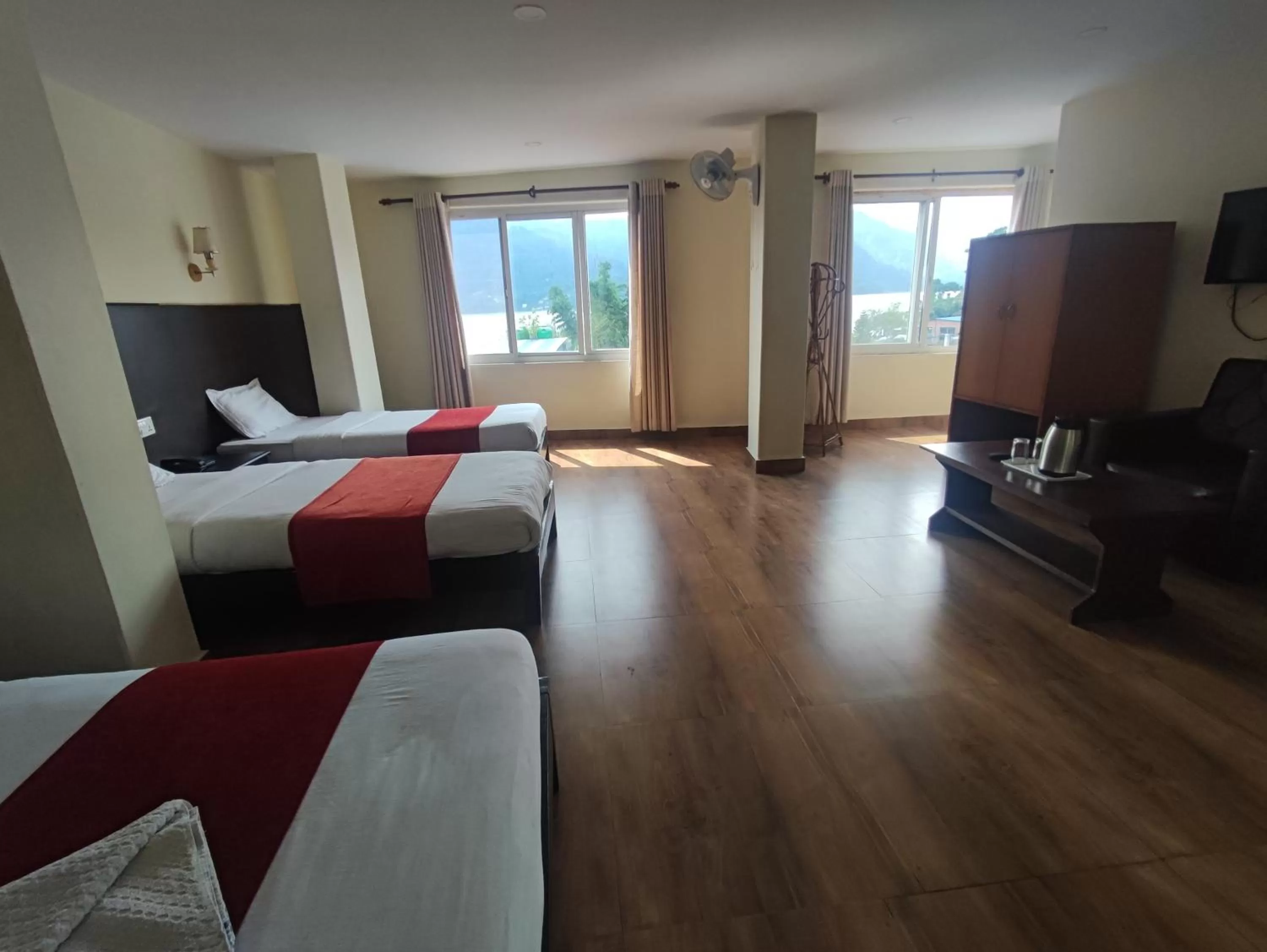 TV/Entertainment Center in Hotel My Dream