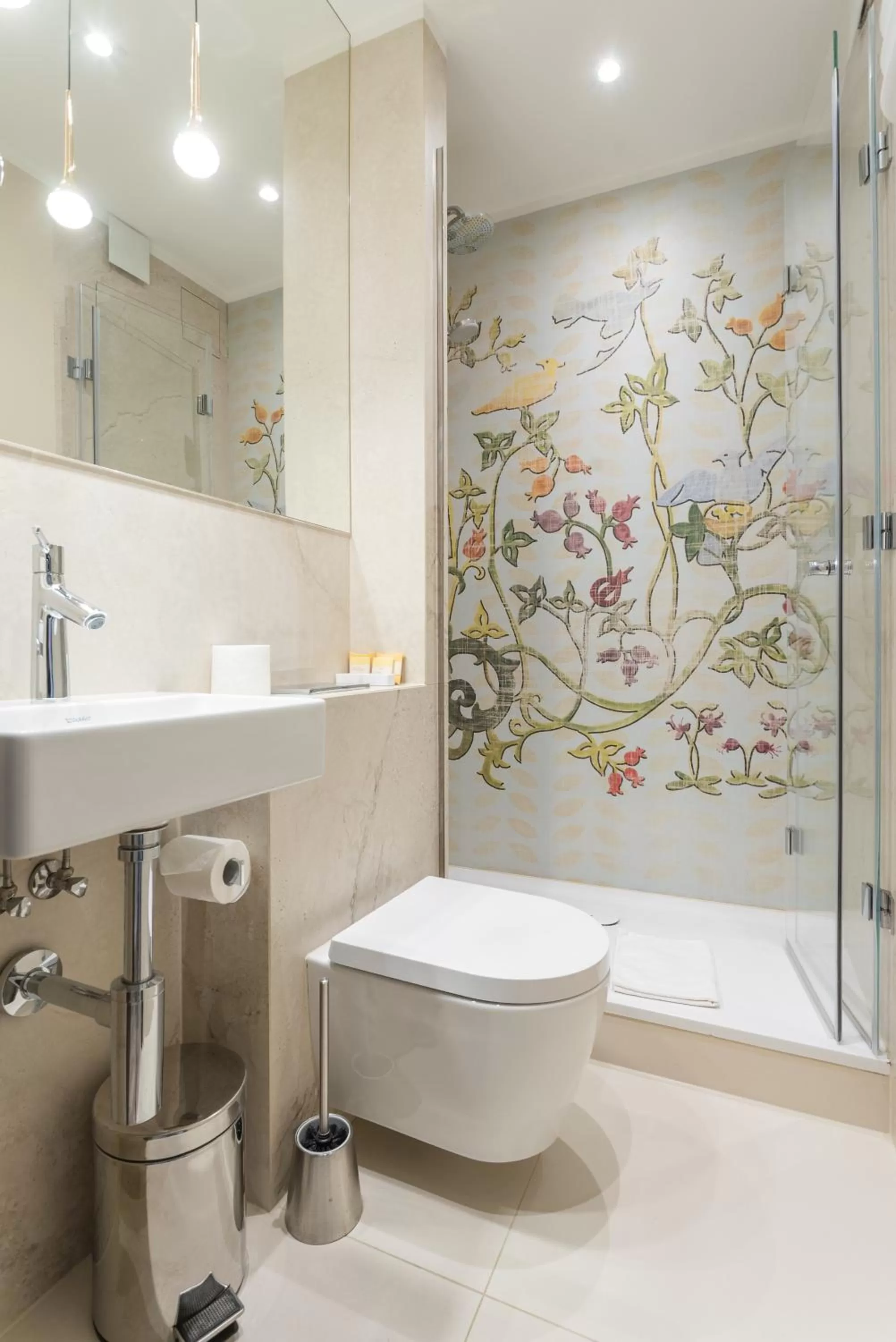 Toilet in Hotel Ester