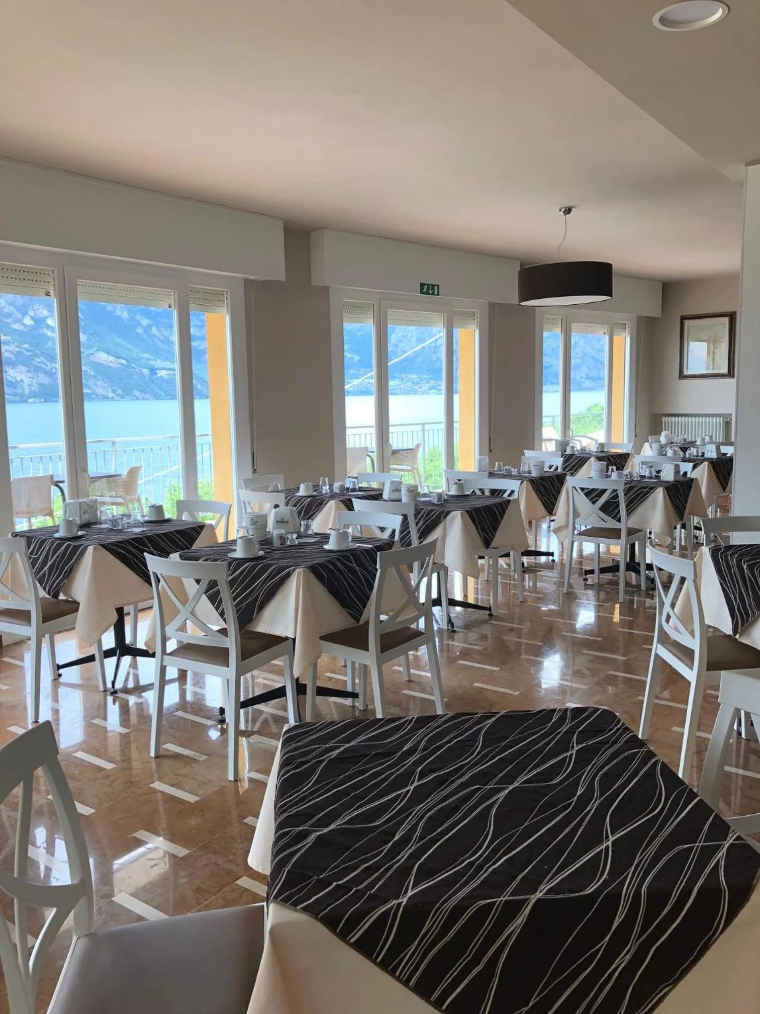 Communal lounge/ TV room in Hotel Casa Marinella