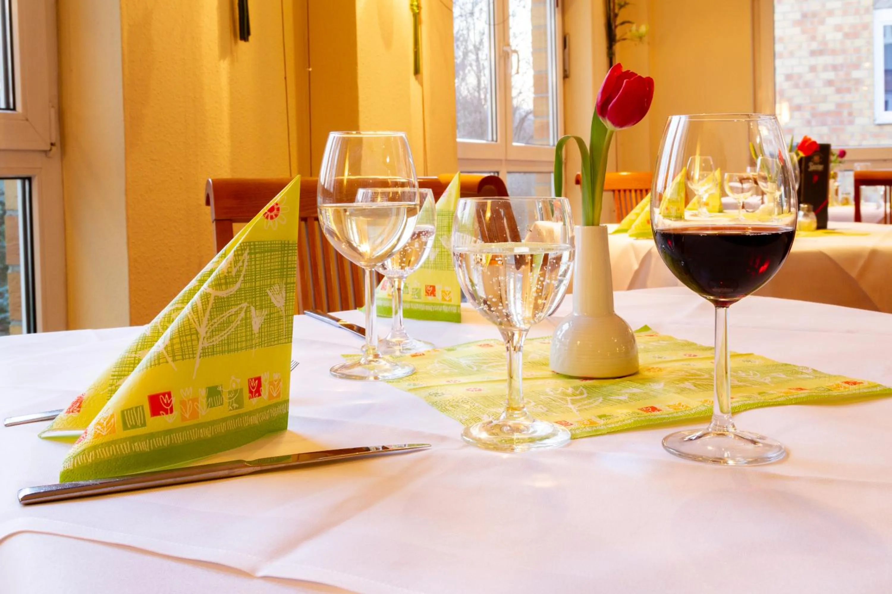 Restaurant/places to eat in Quick Hotel Dresden West