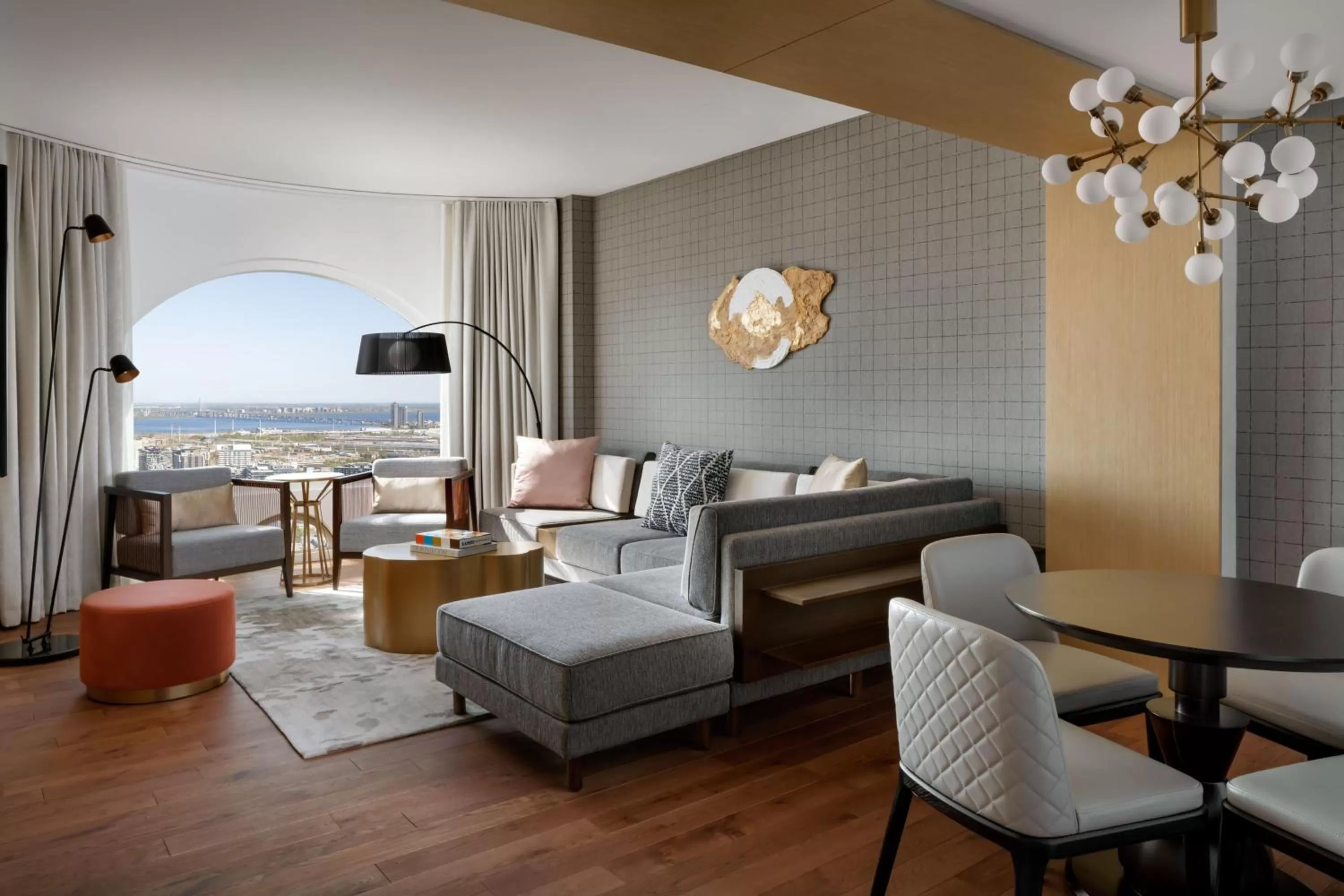 Living room in Montreal Marriott Chateau Champlain