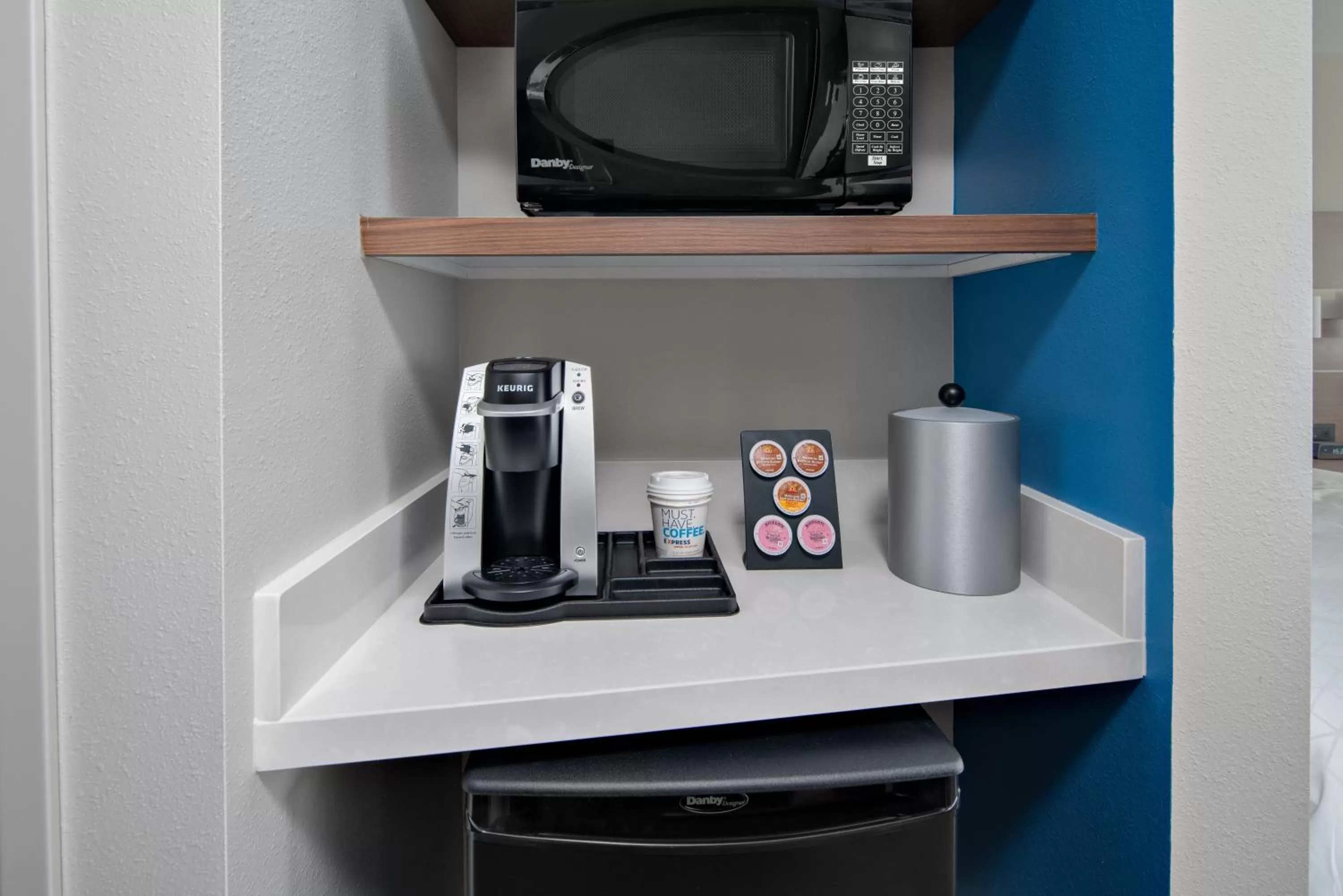 Photo of the whole room in Holiday Inn Express & Suites - Elkhorn - Lake Geneva Area by IHG