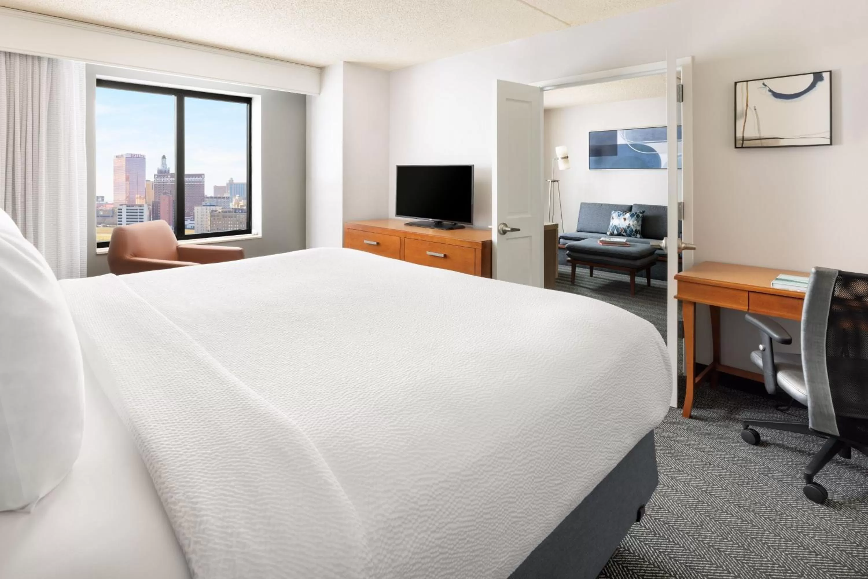 Bedroom, Bed in Courtyard by Marriott Atlantic City Beach Block