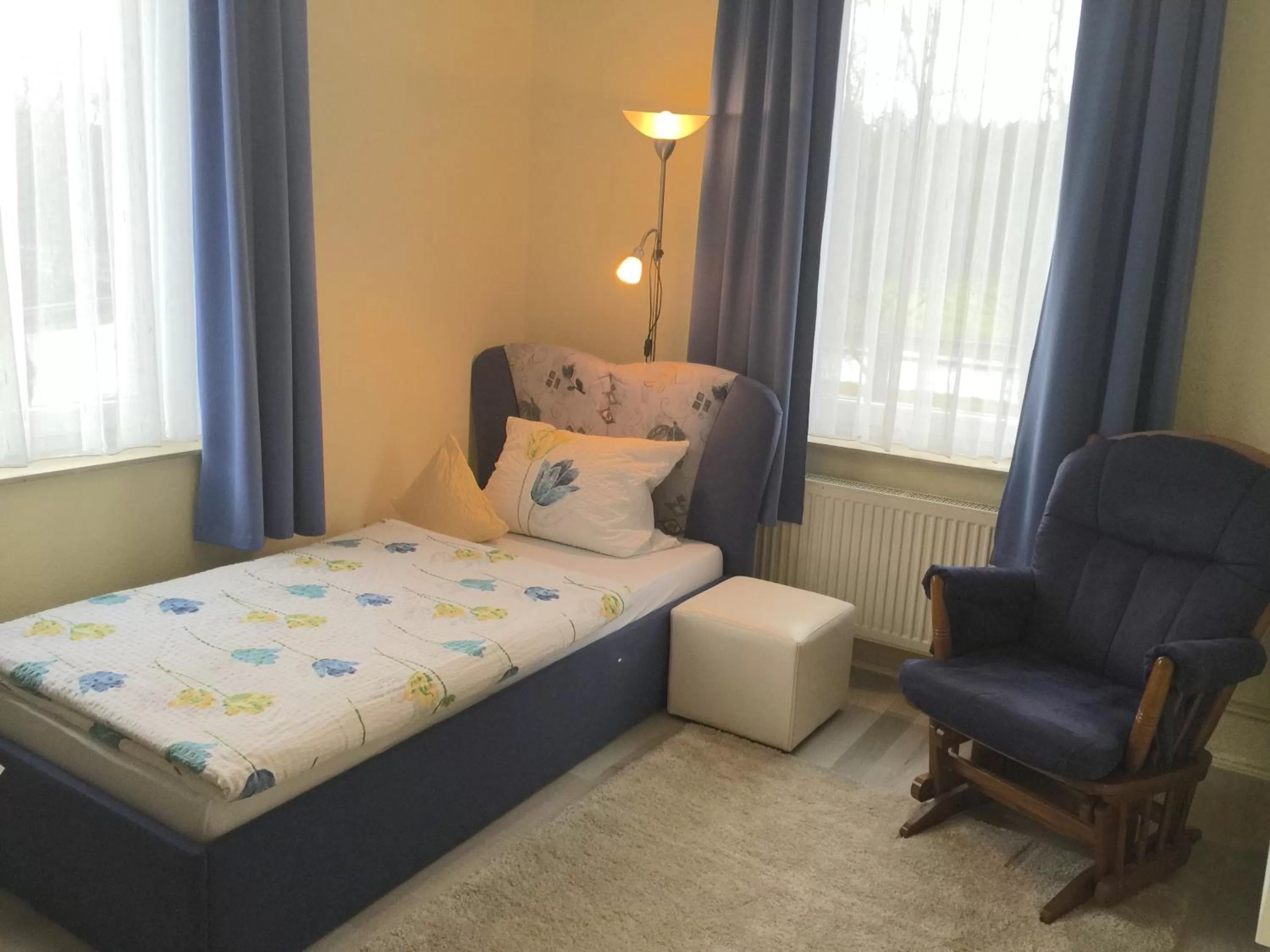 Bed in Hotel Elfenberg