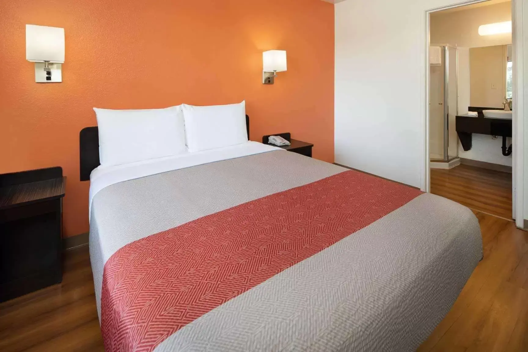 Queen Suite - single occupancy in Motel 6-Arcadia, CA - Los Angeles - Pasadena Area Queen Suite - single occupancy in Motel 6-Arcadia, CA - Los Angeles - Pasadena Area