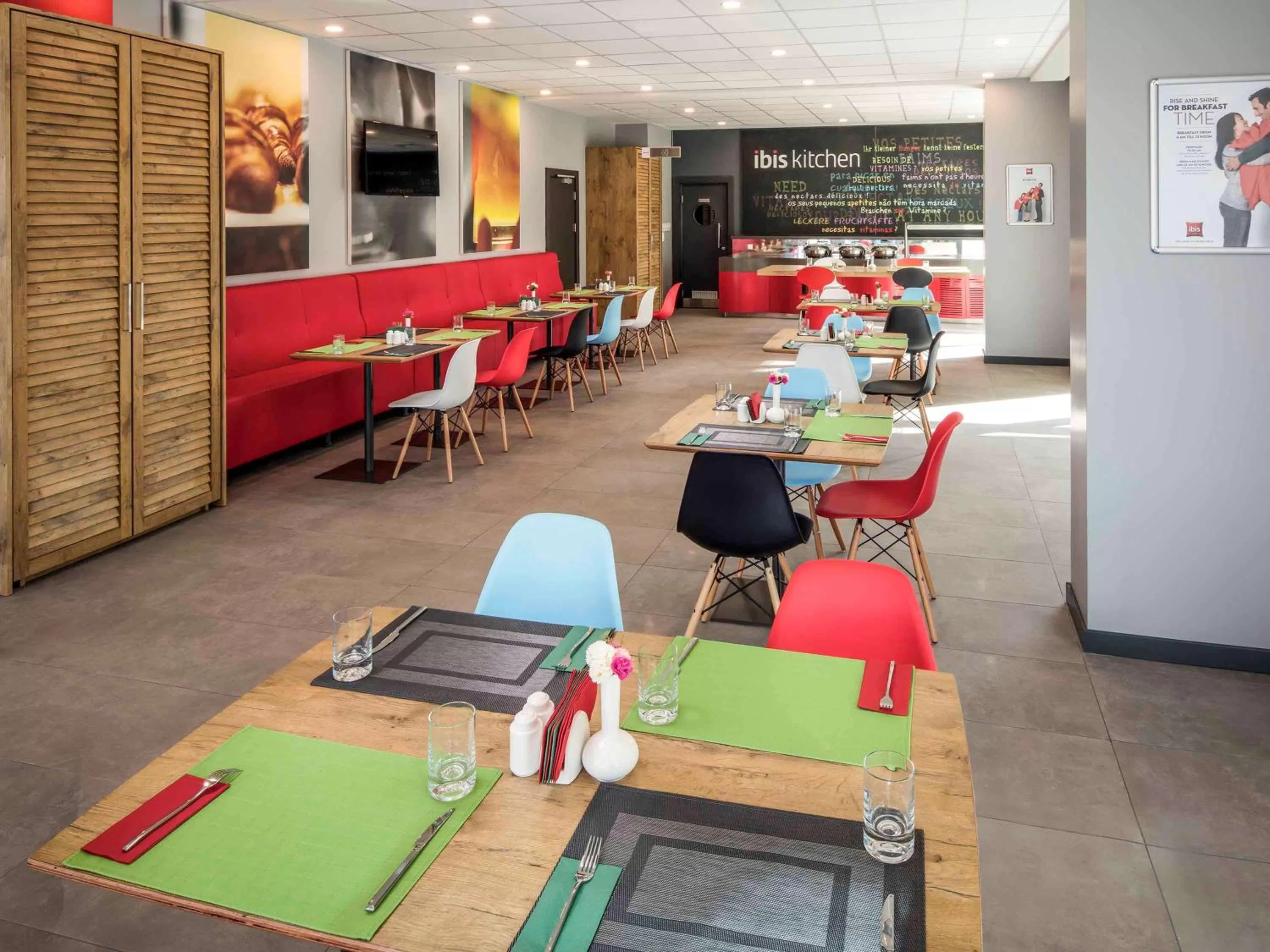 Restaurant/places to eat in Ibis Istanbul West