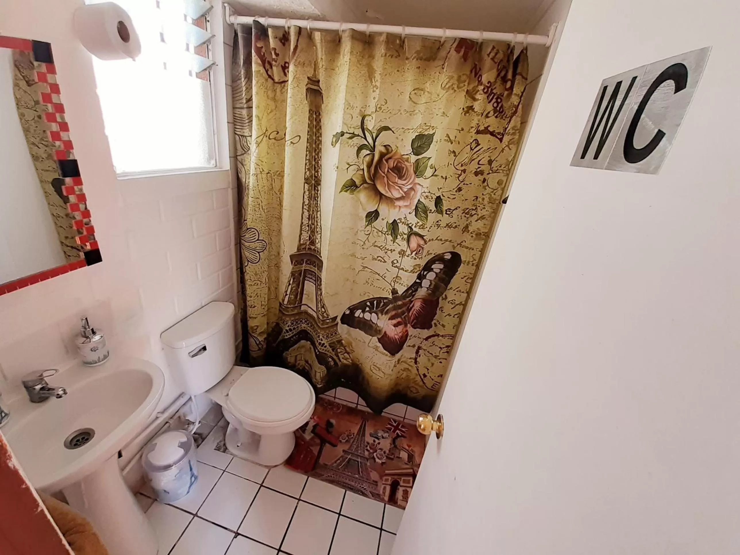 Shower in Shalom_MatSofy