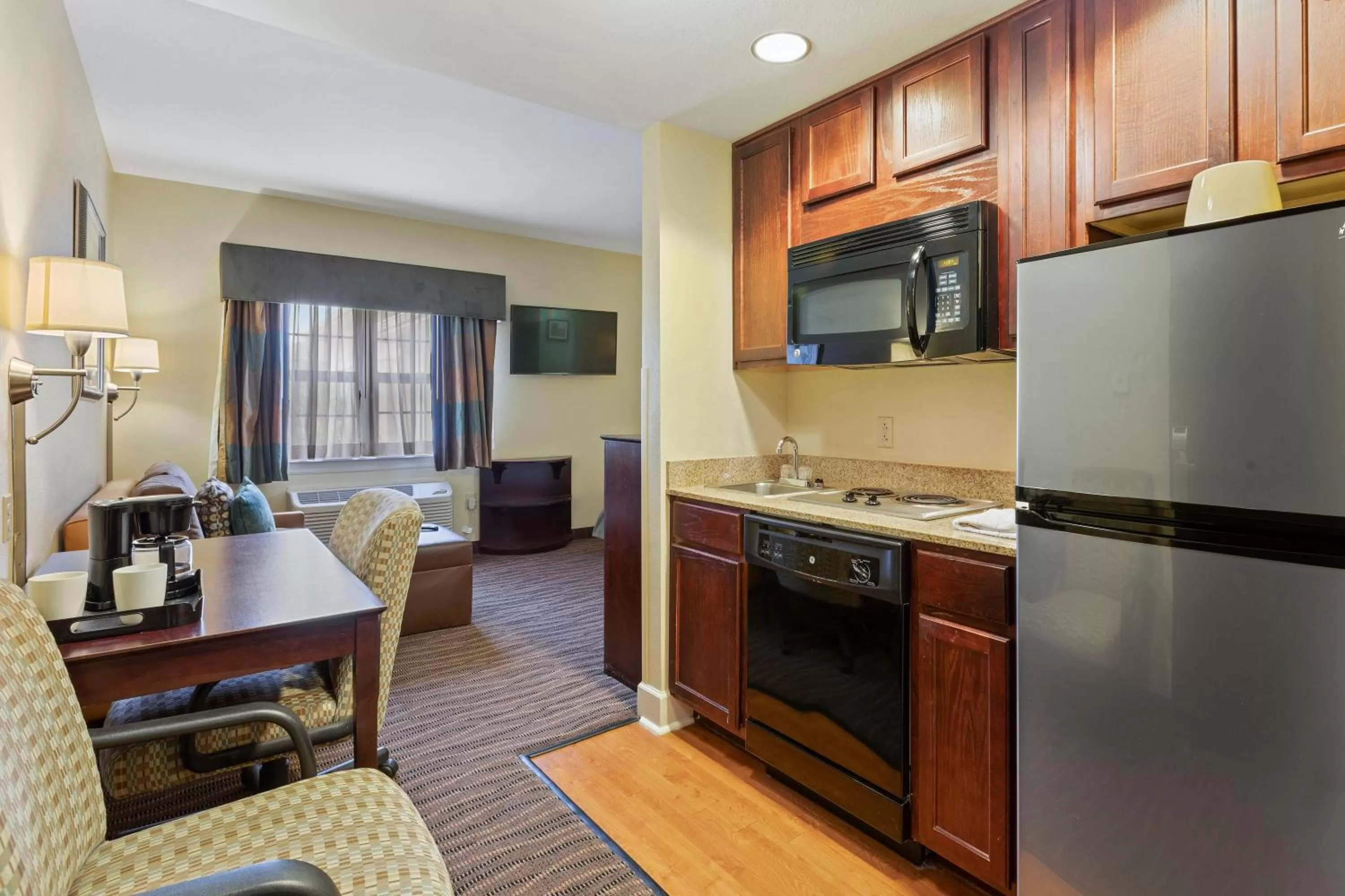 Kitchen or kitchenette in Extended Stay America Premier Suites - Lakeland - I-4