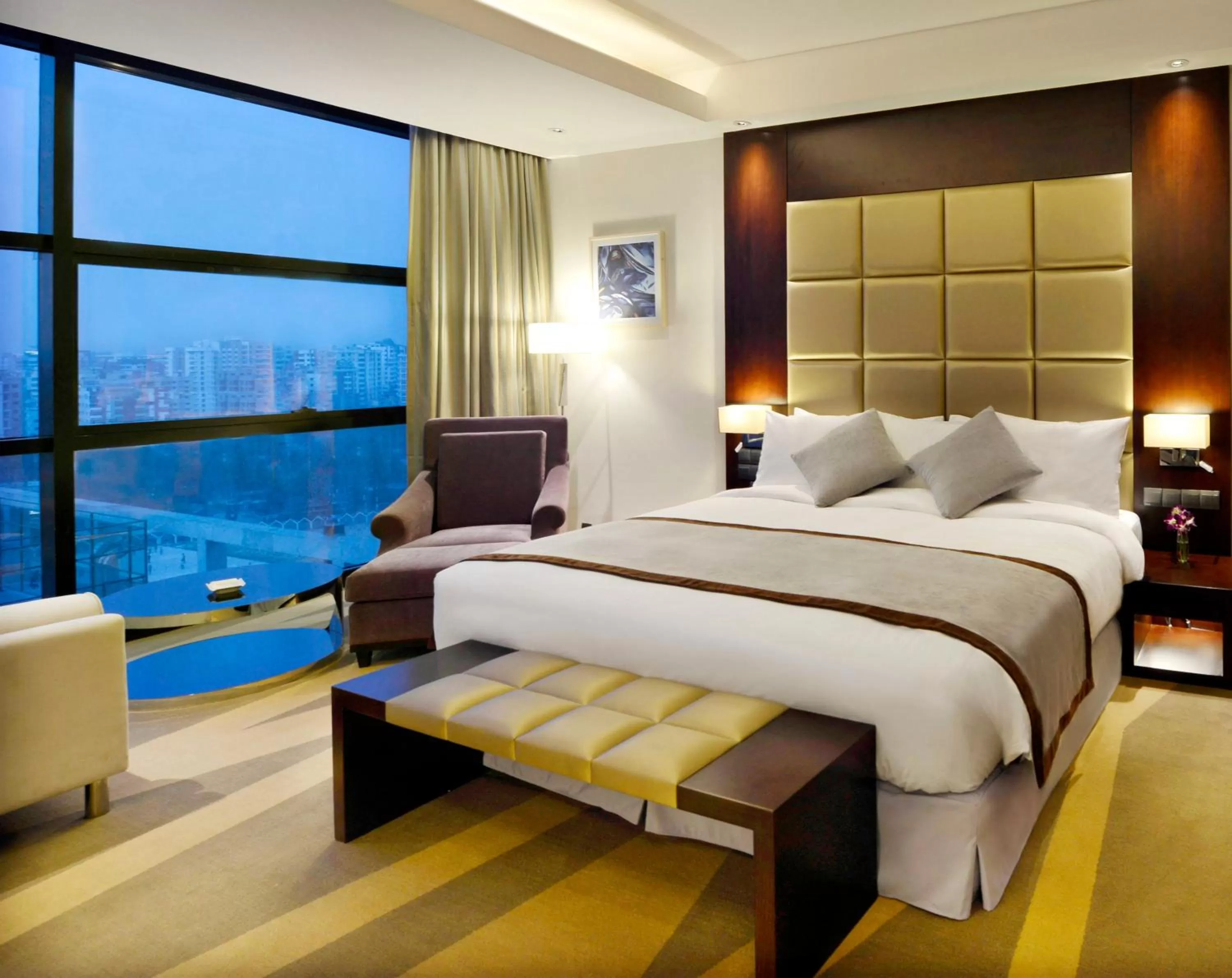 Bedroom, Bed in Radisson Blu Chattogram Bay View