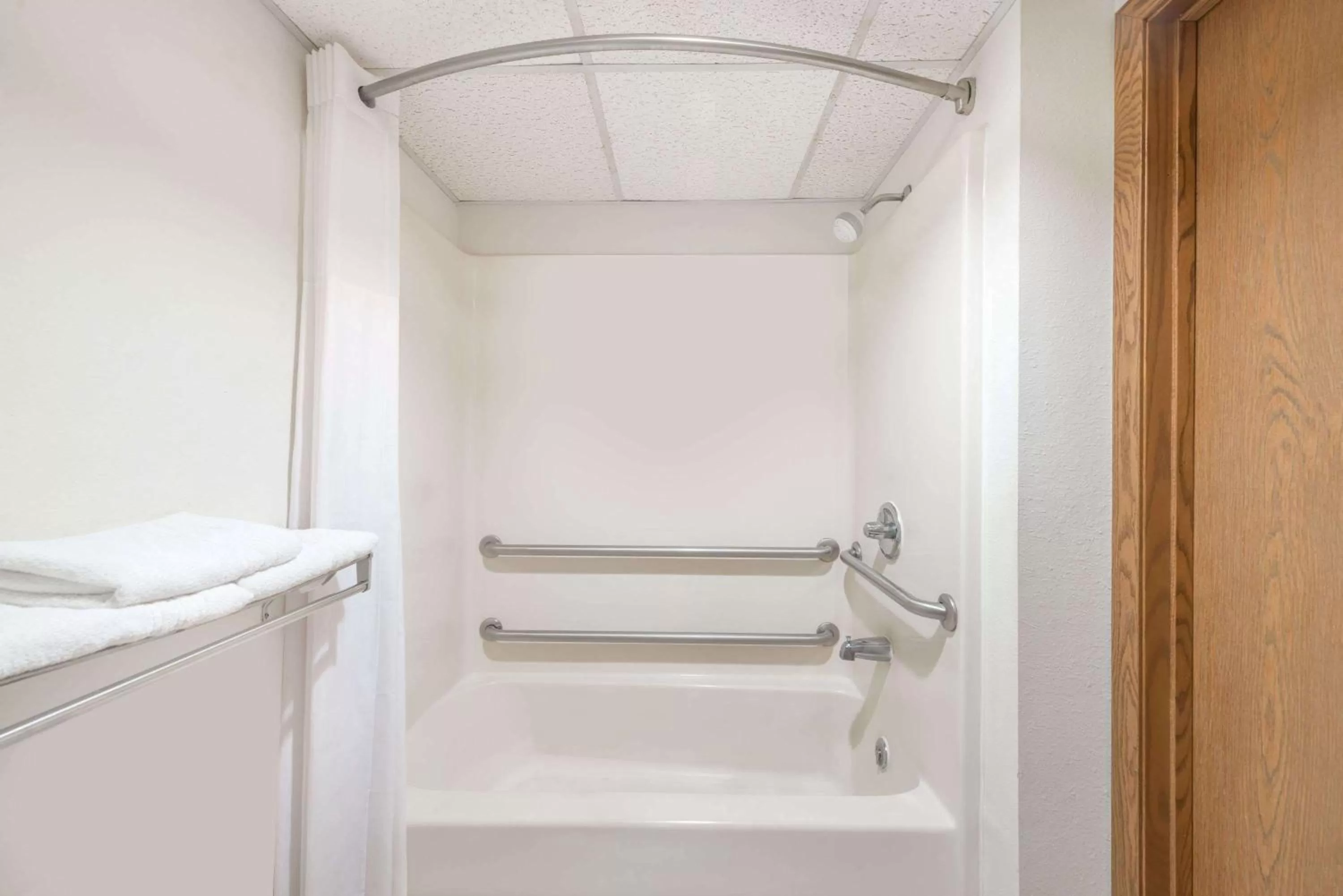 Bathroom in Days Inn by Wyndham Mexico