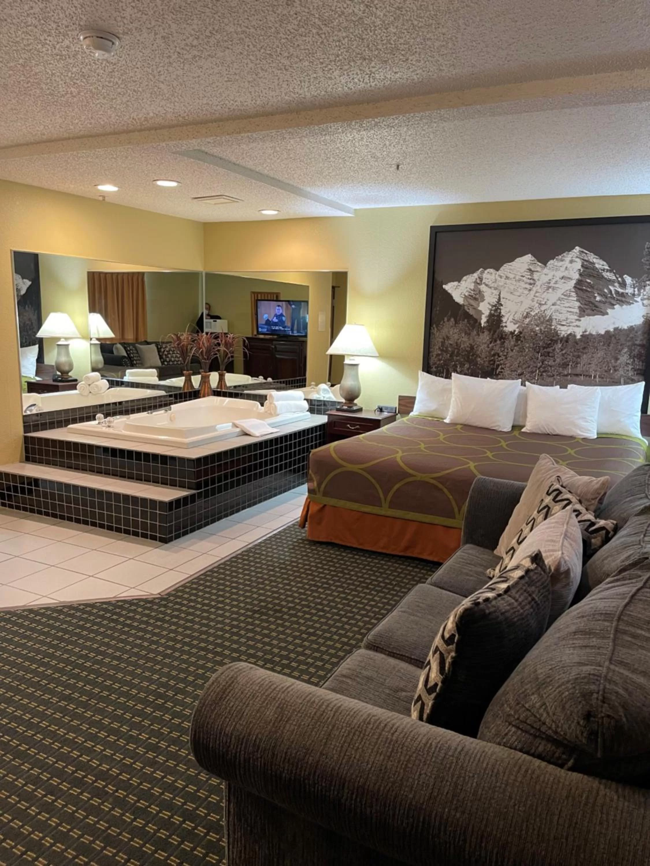 Bed in Super 8 by Wyndham Trinidad