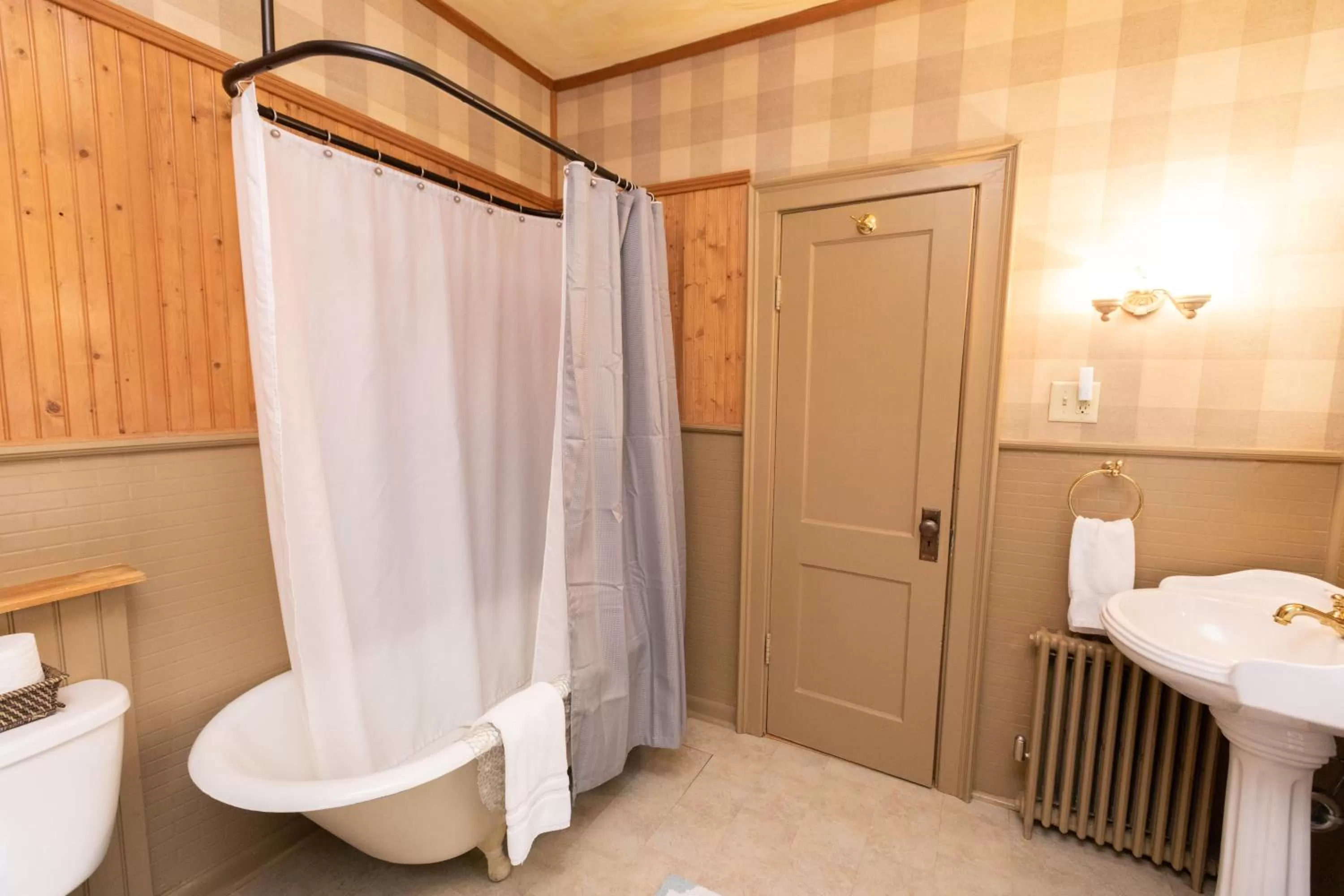 Bathroom in Waybury Inn