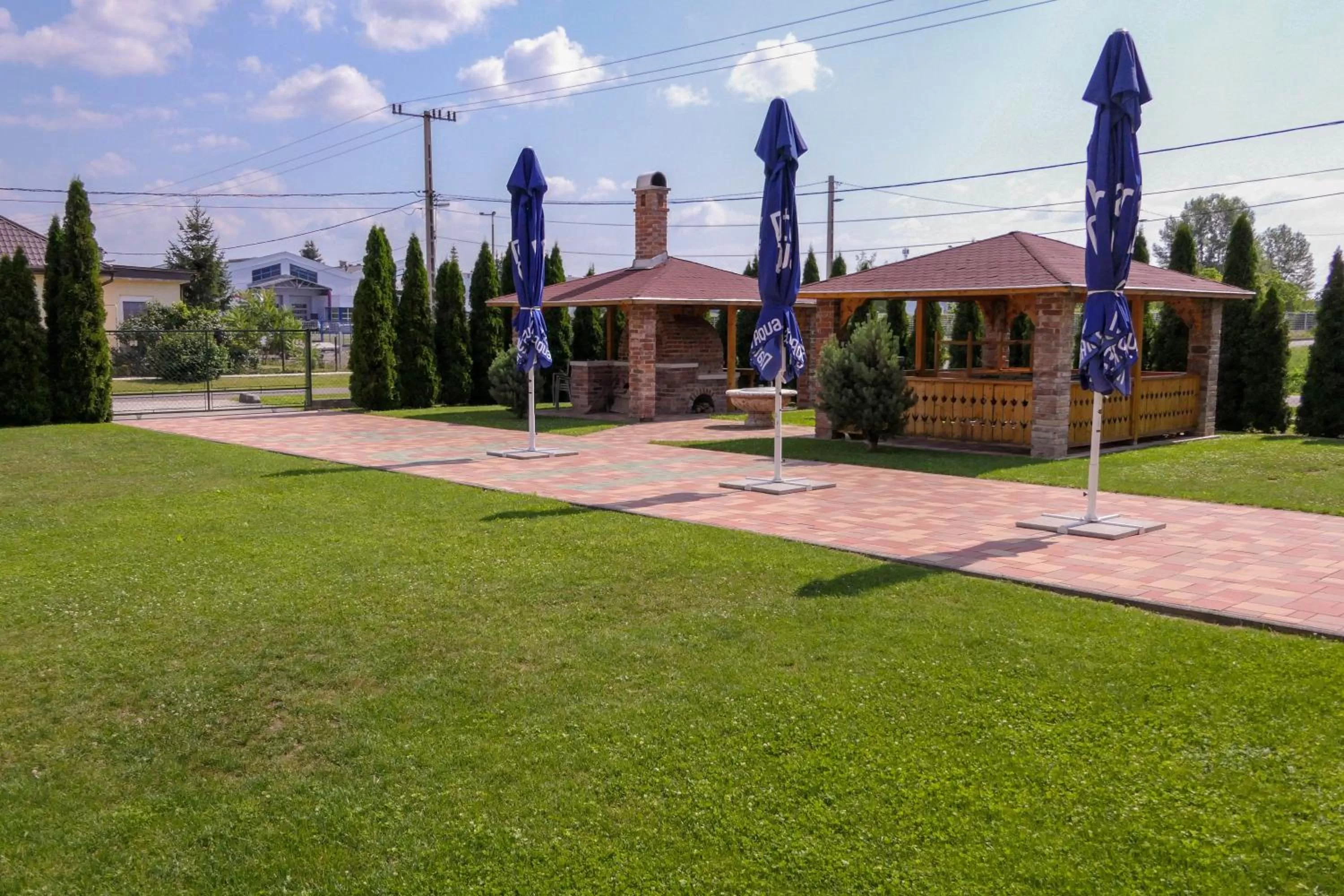 HBH Bajor Sörház Sólyomfészek Panzió