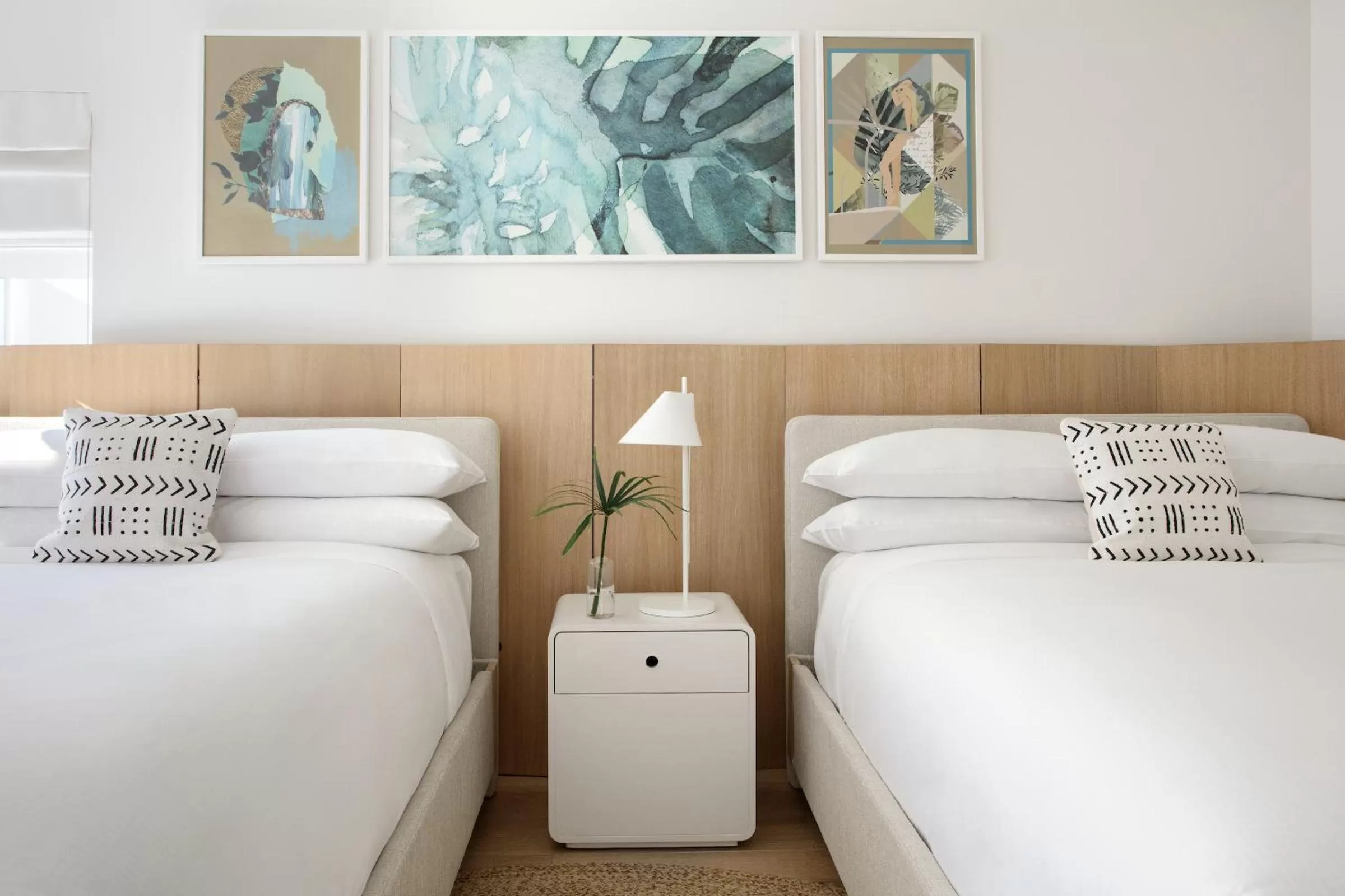 Bed in The Kimpton Shorebreak Fort Lauderdale Beach Resort