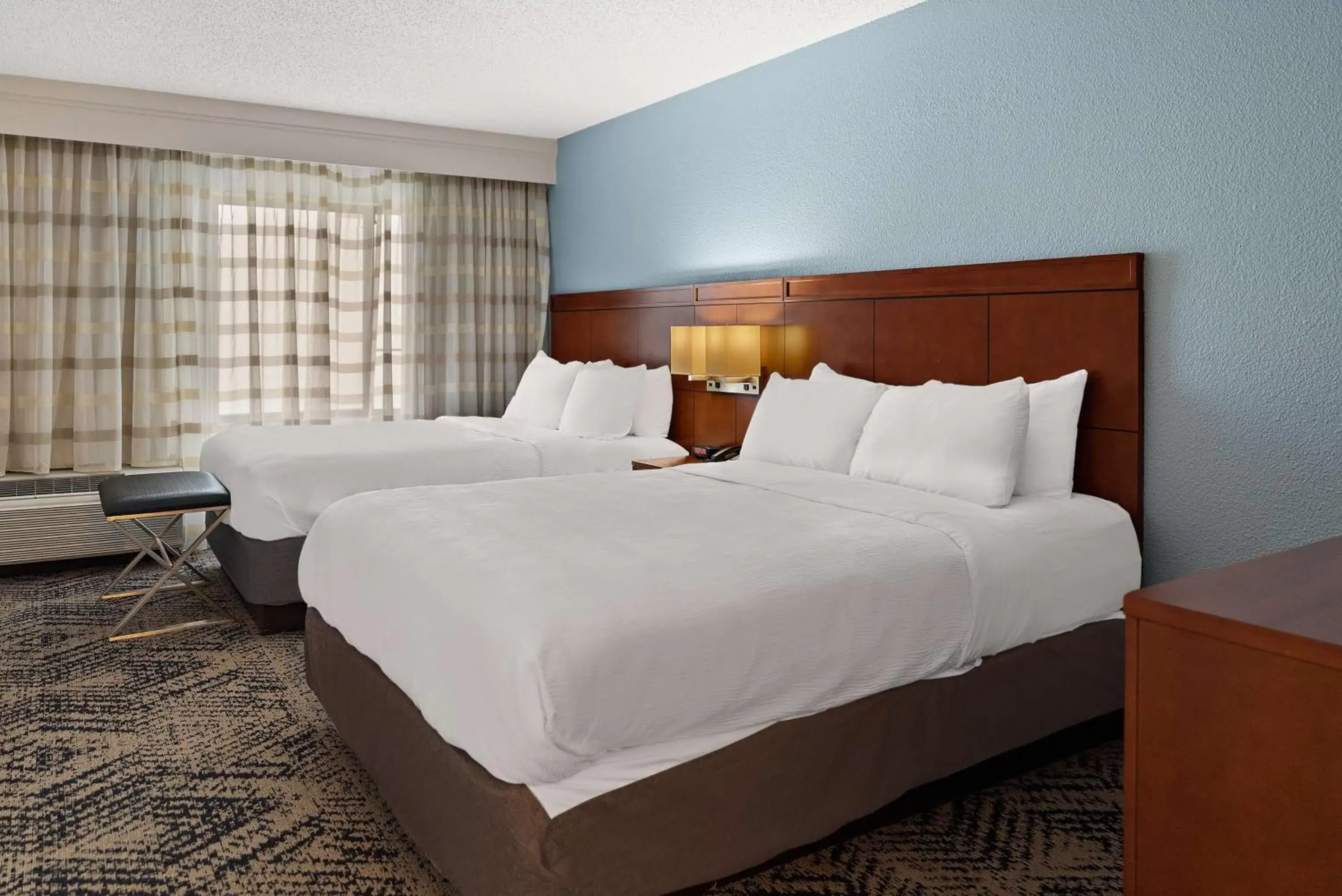 Queen Suite with Two Queen Beds and Sofa Bed - Non-Smoking in Best Western Spartanburg Northwest Queen Suite with Two Queen Beds and Sofa Bed - Non-Smoking in Best Western Spartanburg Northwest