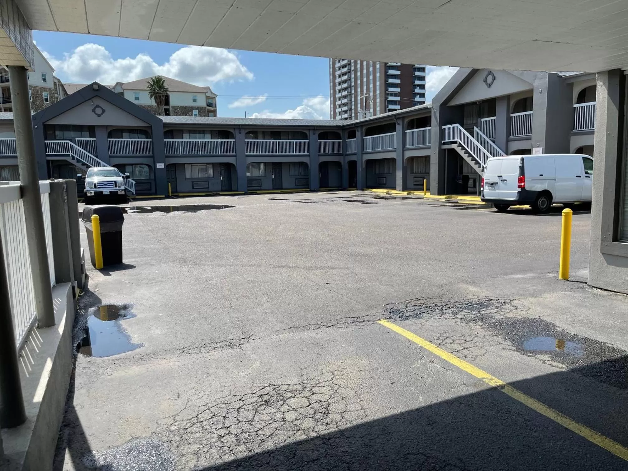 Parking in Budget Inn and Suites Corpus Christi