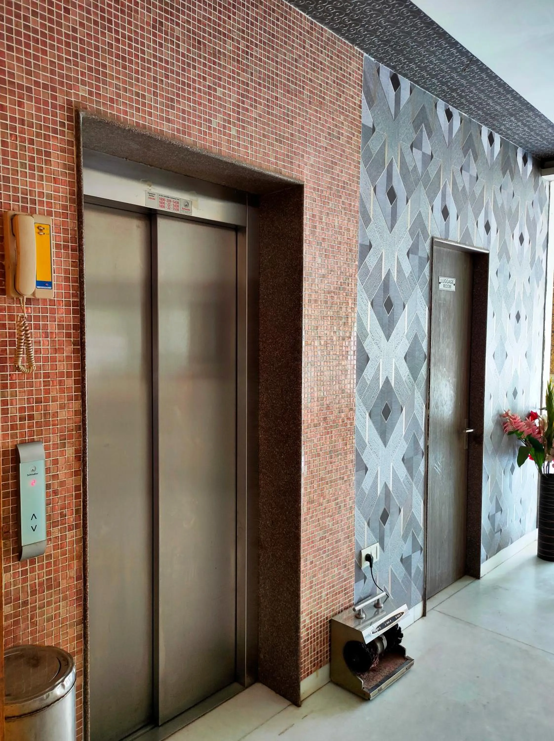 Property building in Hotel Karan Vilas