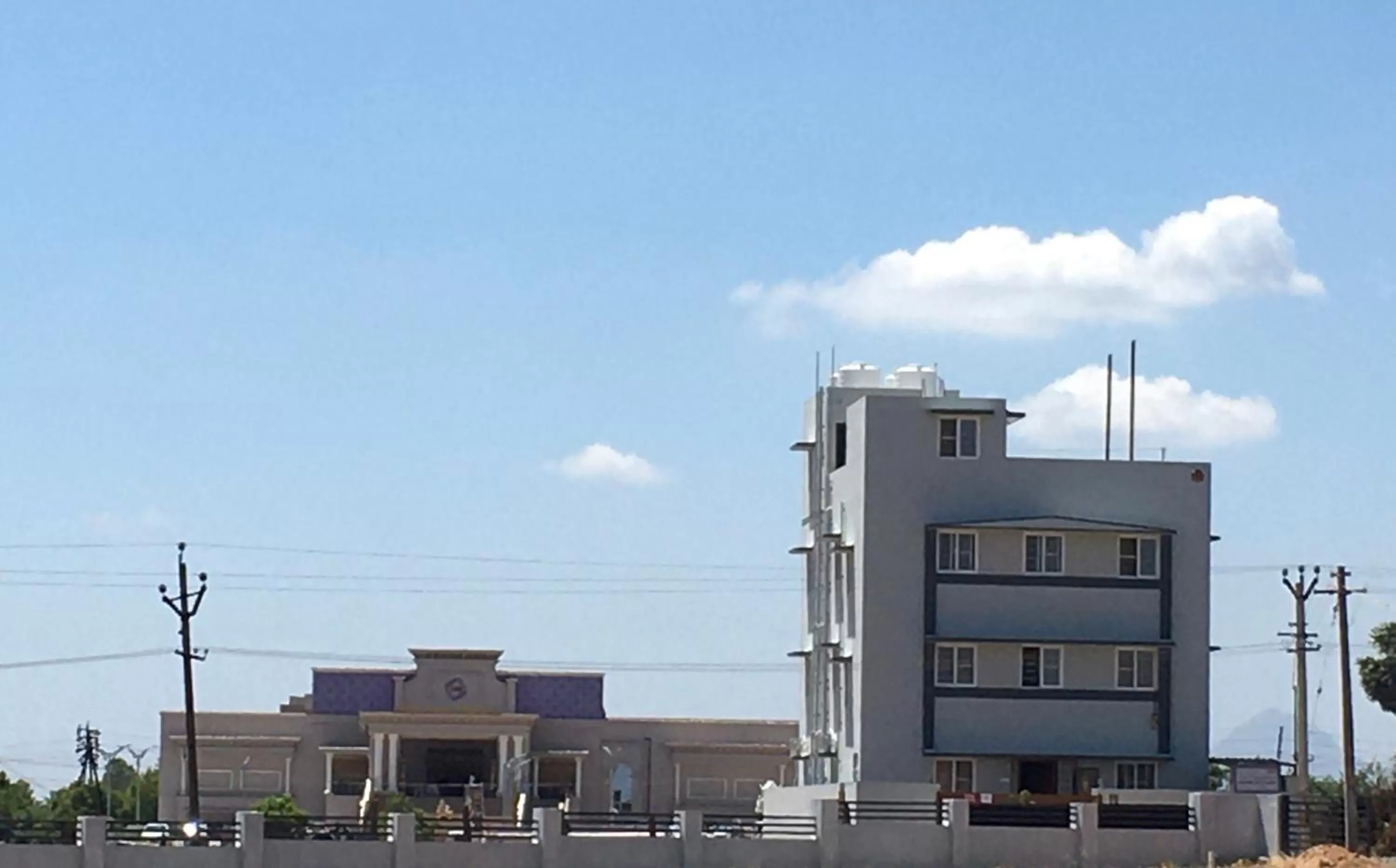 Property building in Shantham Service Apartments, Kinathukadavu, Coimbatore