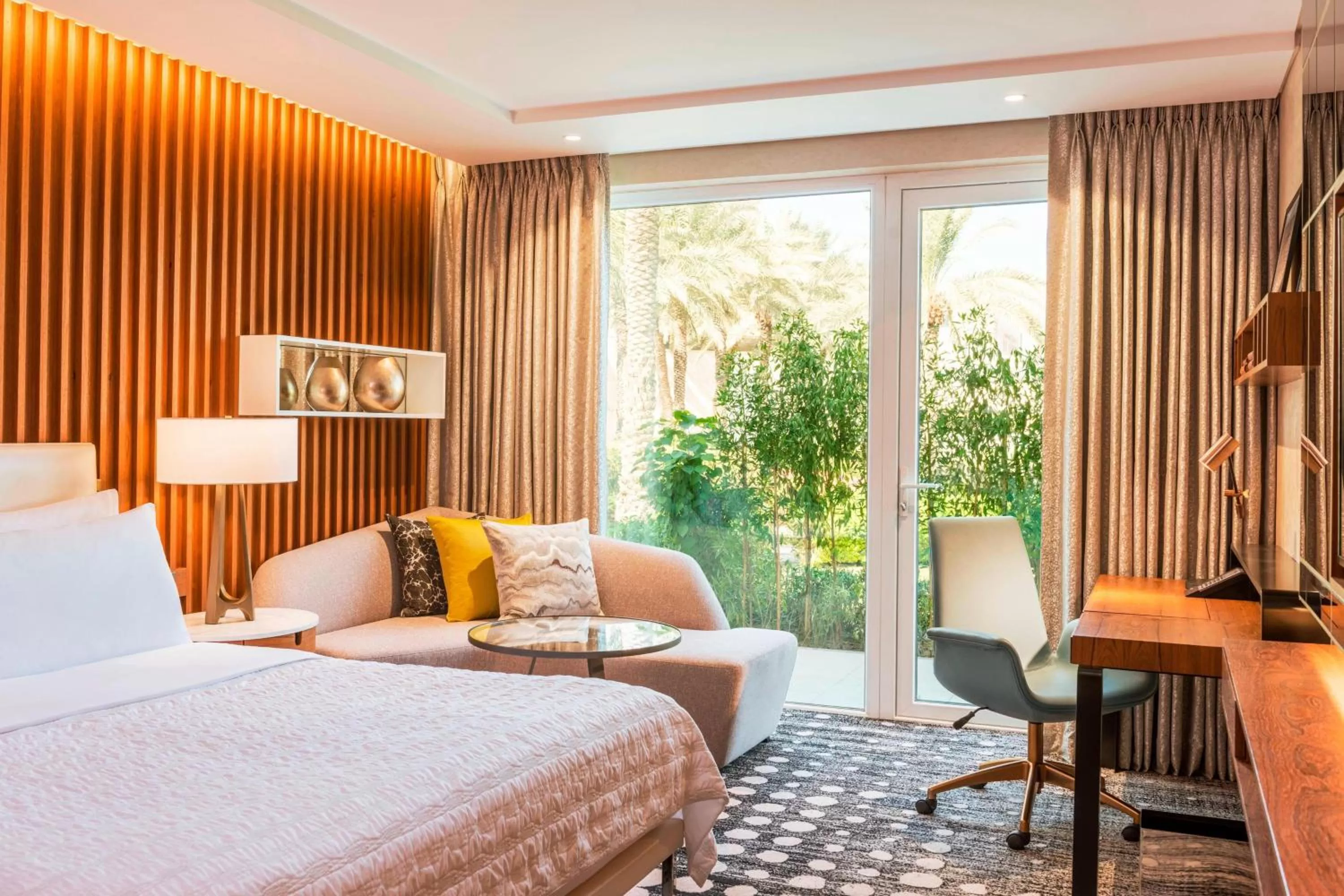 Photo of the whole room, Bed in Le Méridien Dubai Hotel & Conference Centre