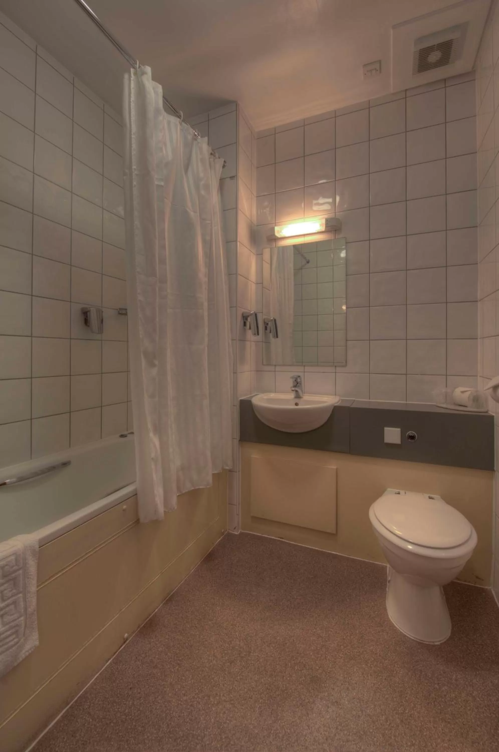 Bathroom in Kingstown Hotel by Greene King Inns