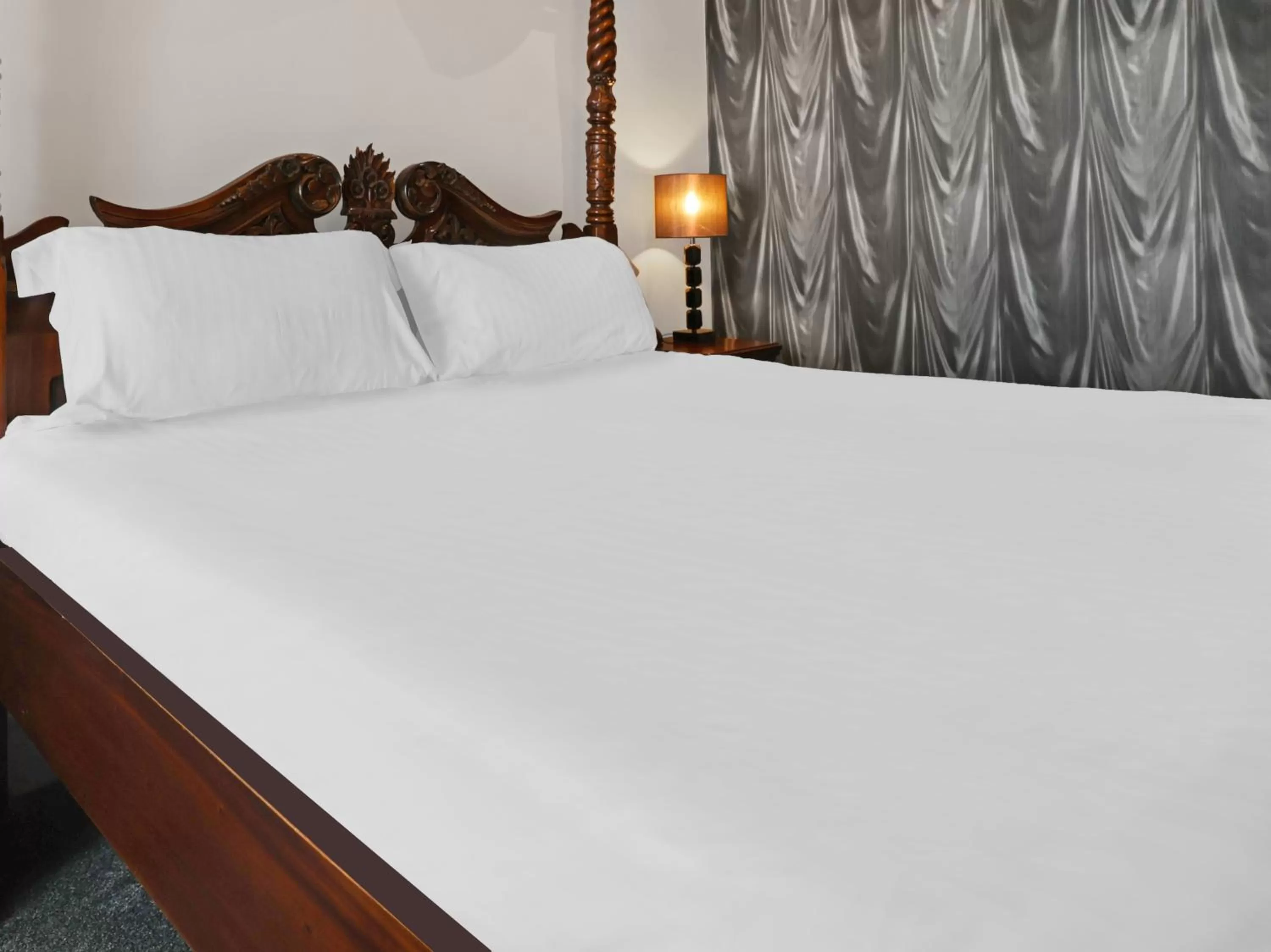 Bedroom, Bed in Dryfesdale Hotel - BW Signature Collection