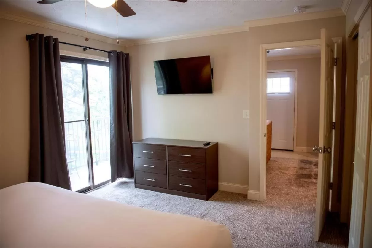 Bed in Annabell Gardens