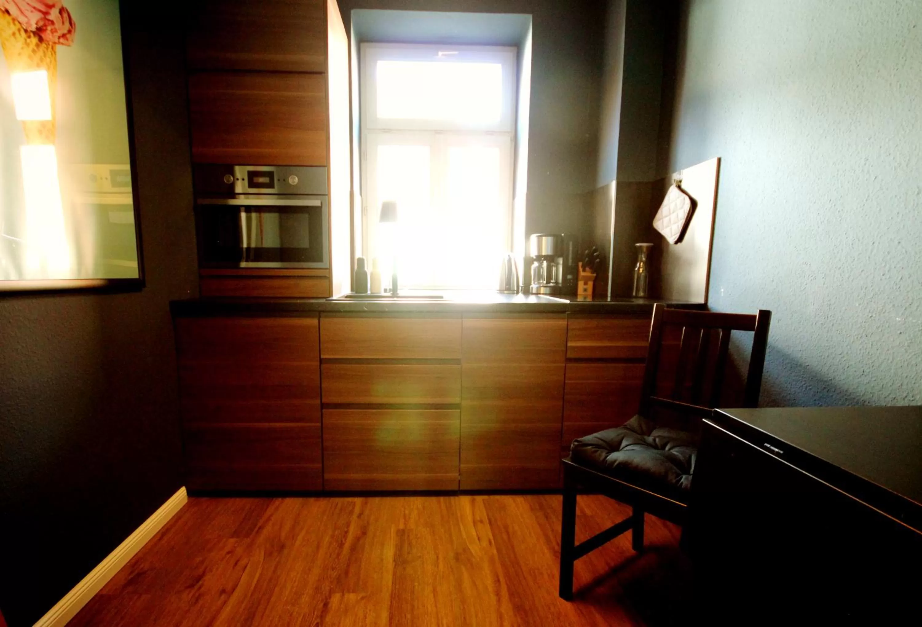 Kitchen or kitchenette in ONNO Boutique Hotel & Apartments