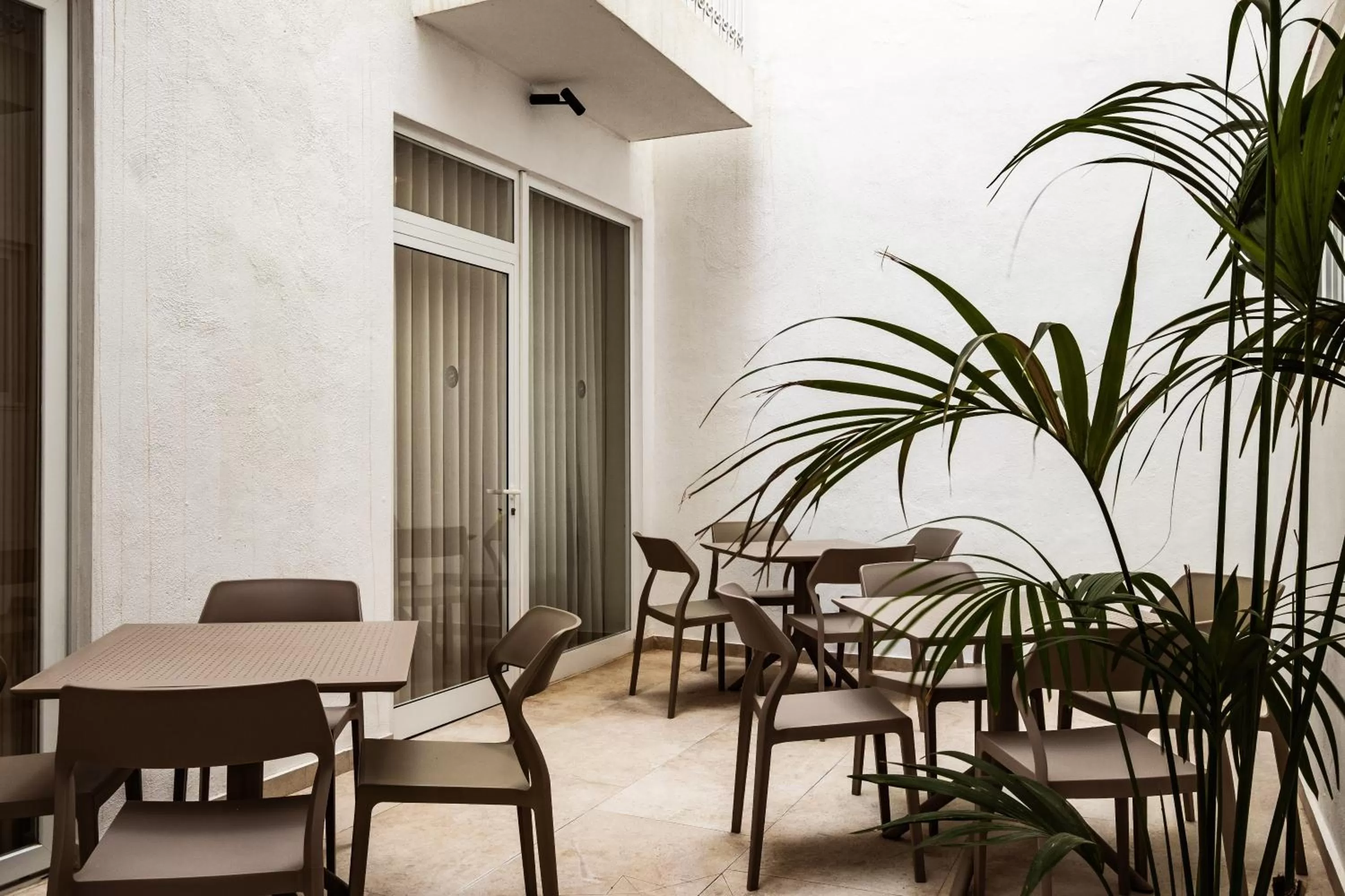 Restaurant/places to eat in The Segond Hotel