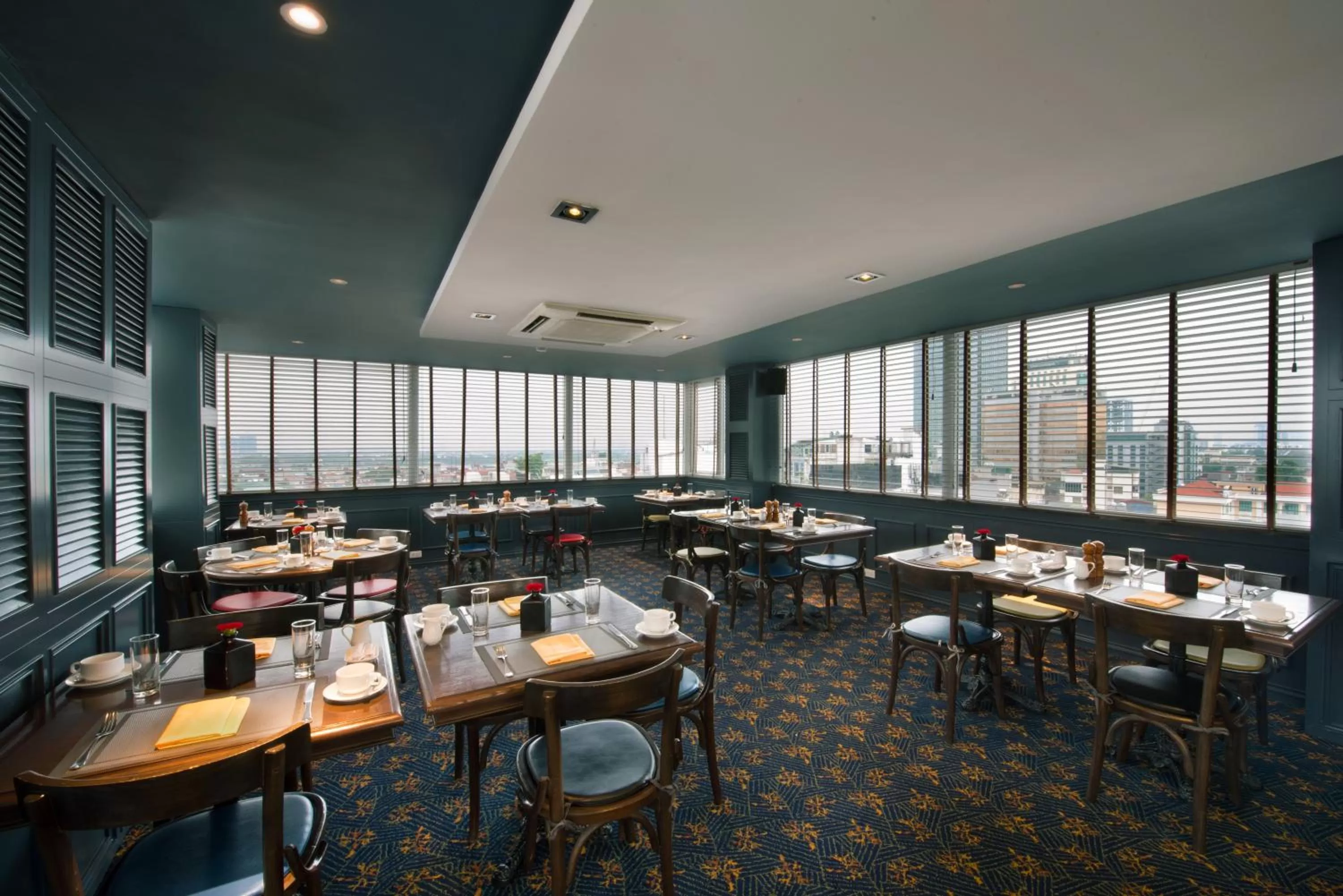 Restaurant/places to eat in La Nueva Boutique Hotel Hanoi & Spa