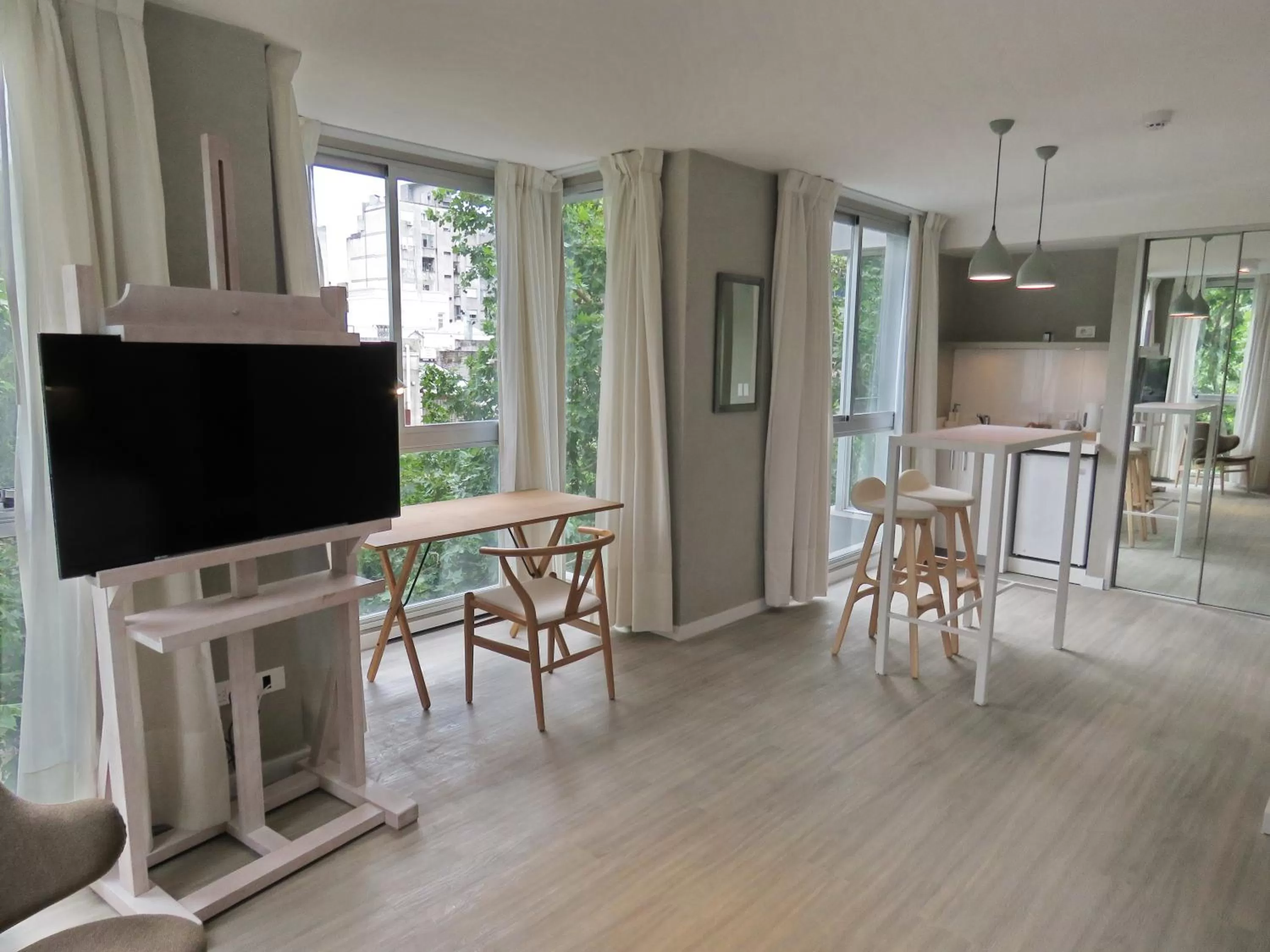 TV and multimedia in Smart Hotel Montevideo