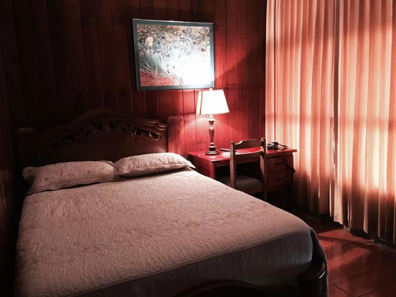 Property building, Bed in Casa Hotel Sura