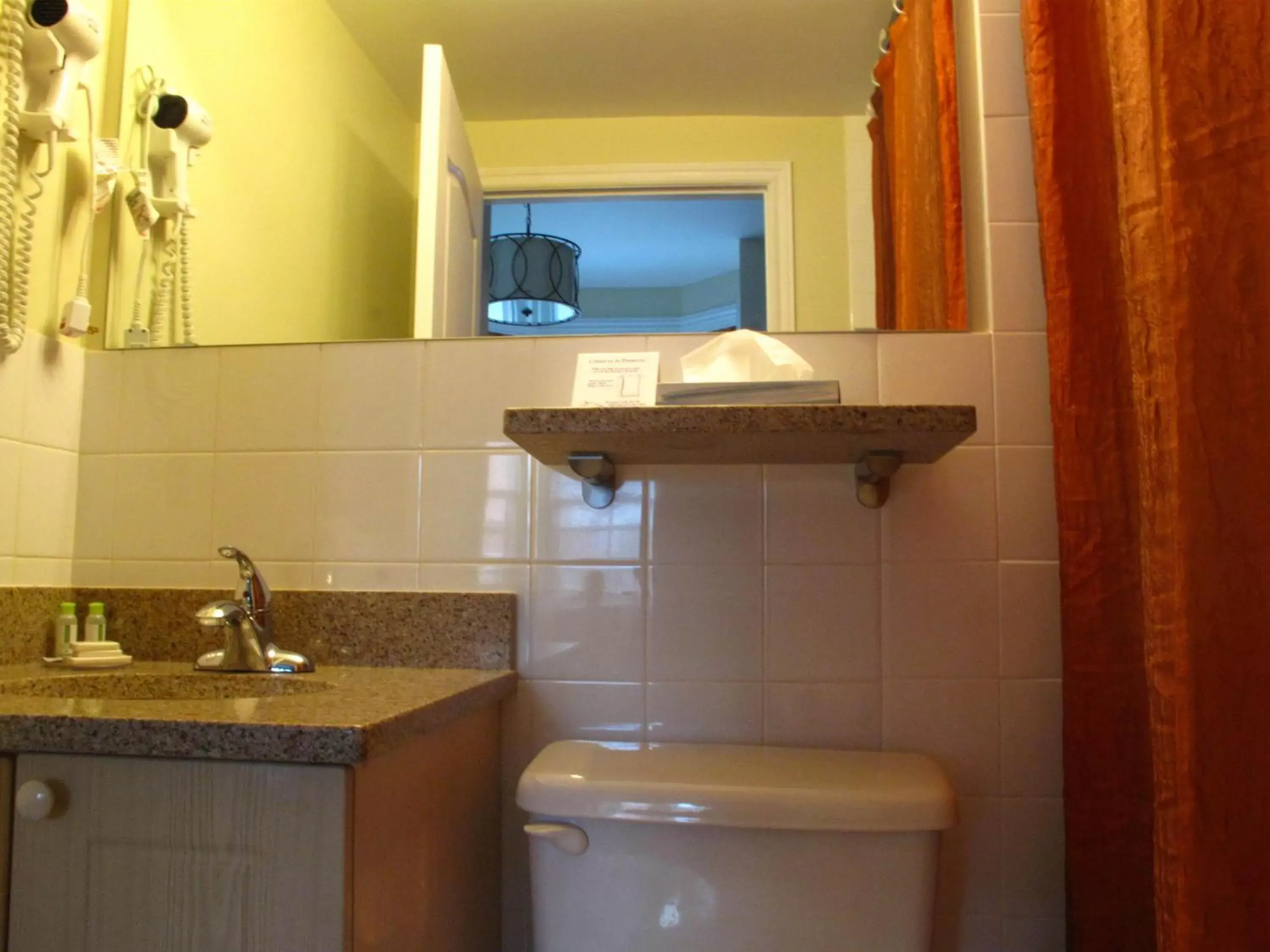 Queen Room in Garden South Park Inn Queen Room in Garden South Park Inn