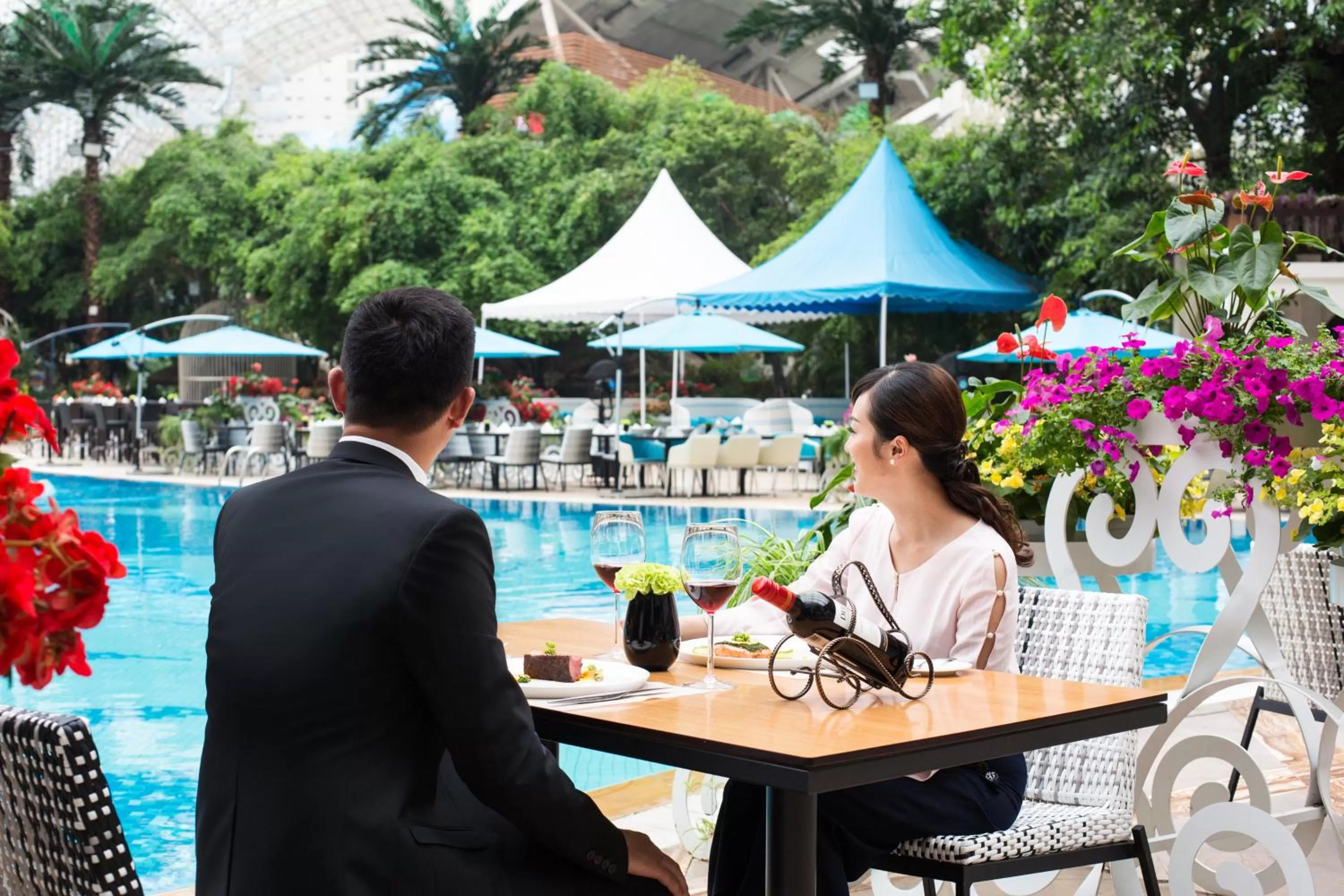 Restaurant/places to eat in InterContinental Chengdu Global Center by IHG