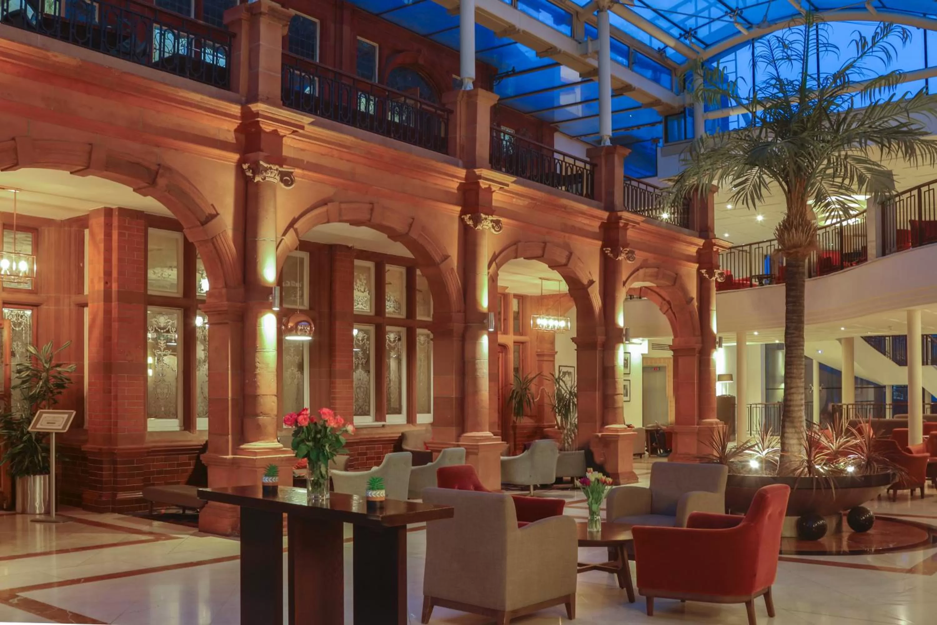 Lobby or reception in The Crown London, WorldHotels Distinctive