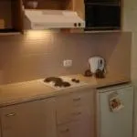 Kitchen or kitchenette in H & D Apartments