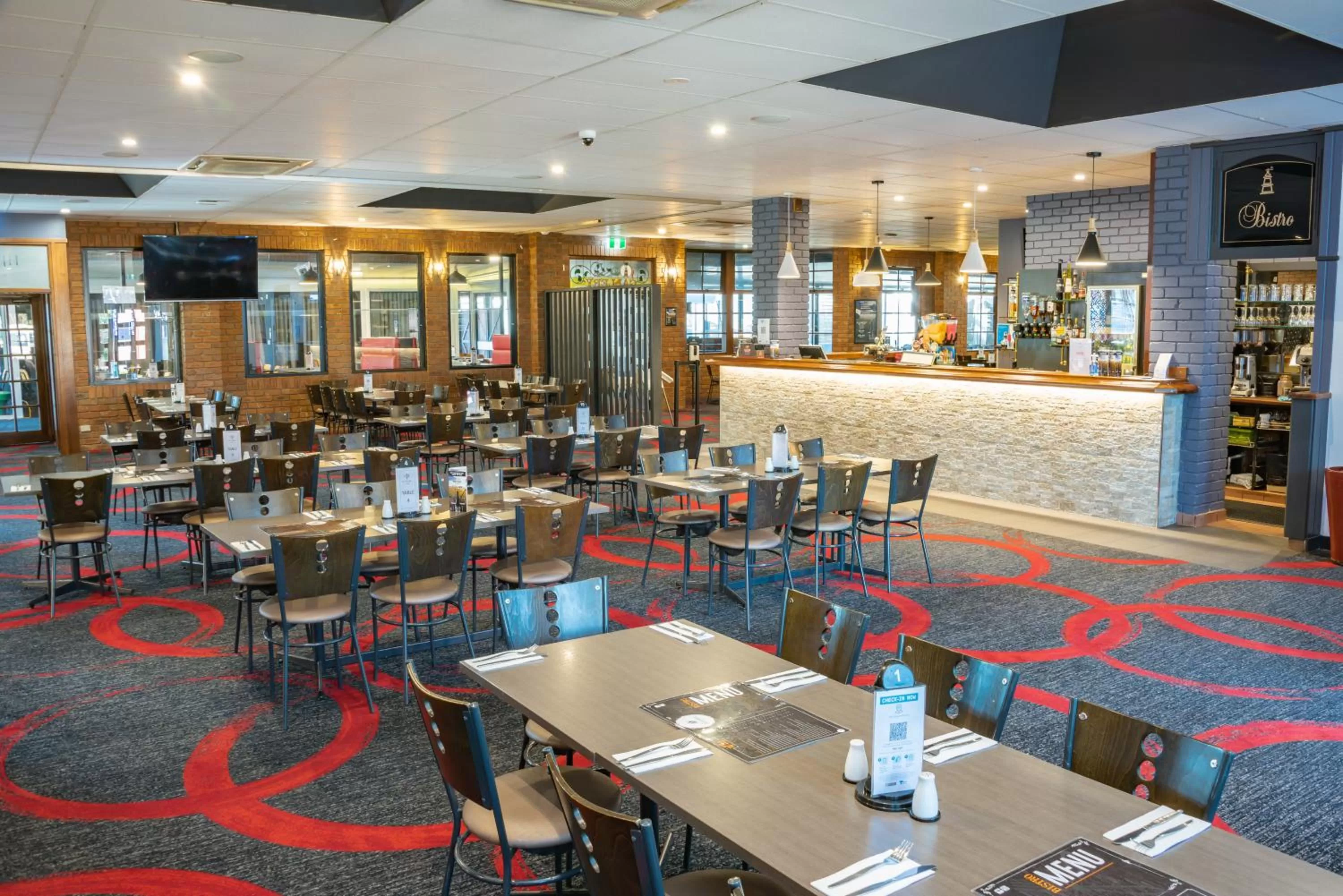 Restaurant/places to eat in Peppermill Inn Motel