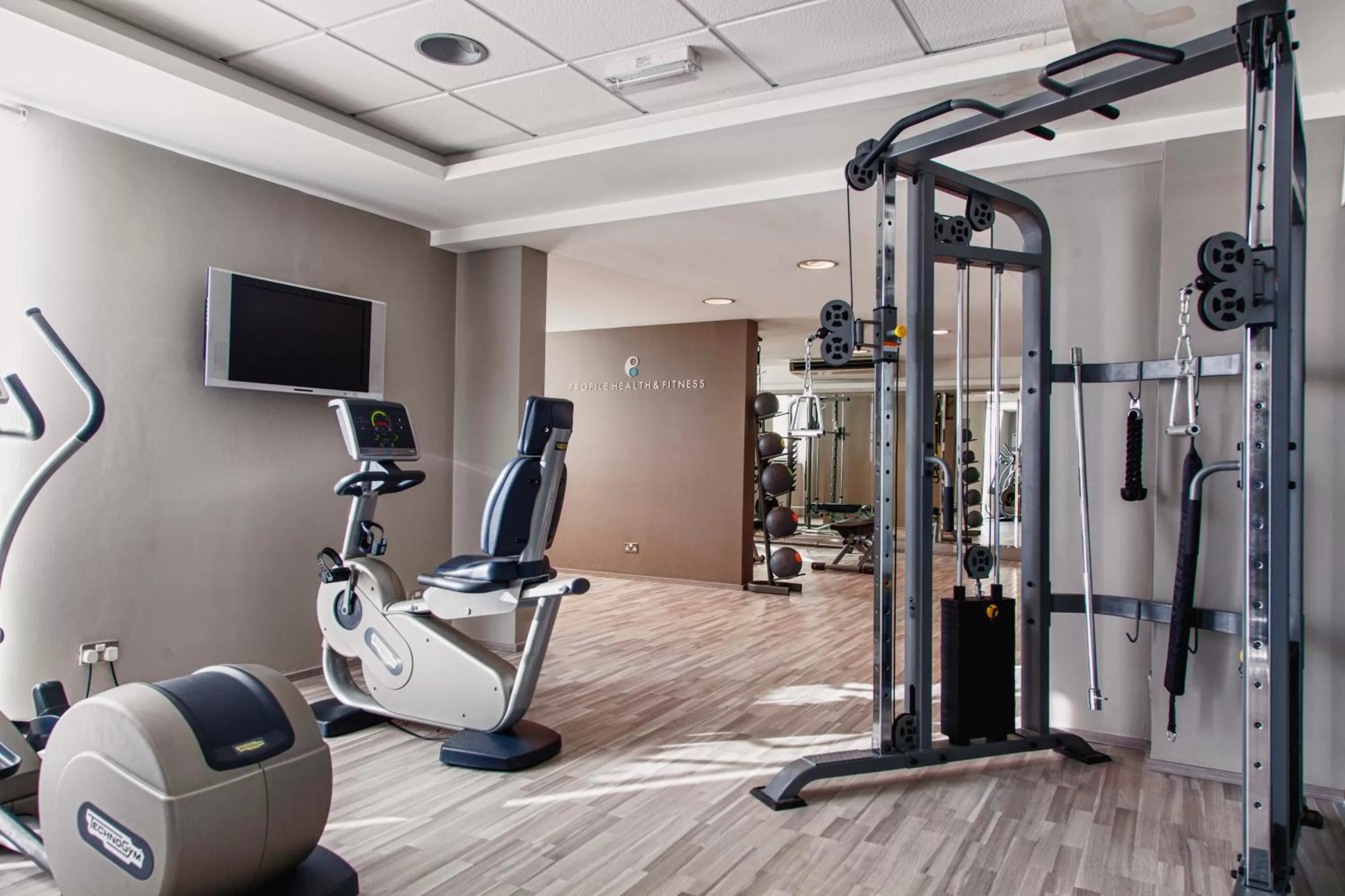 Fitness centre/facilities in AX The Victoria Hotel