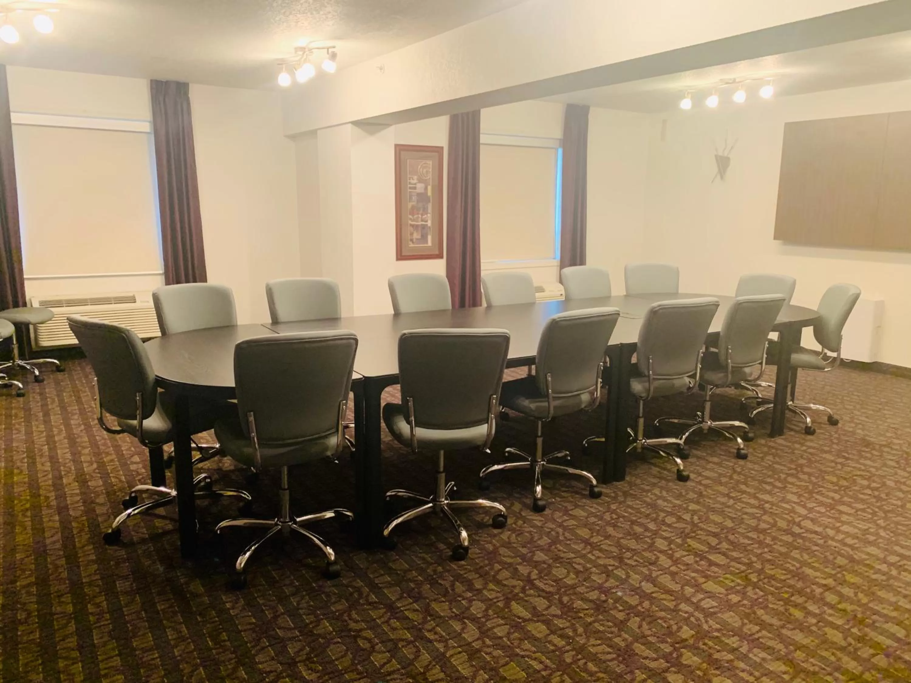 Business facilities in Ramada by Wyndham Red Deer Hotel & Suites