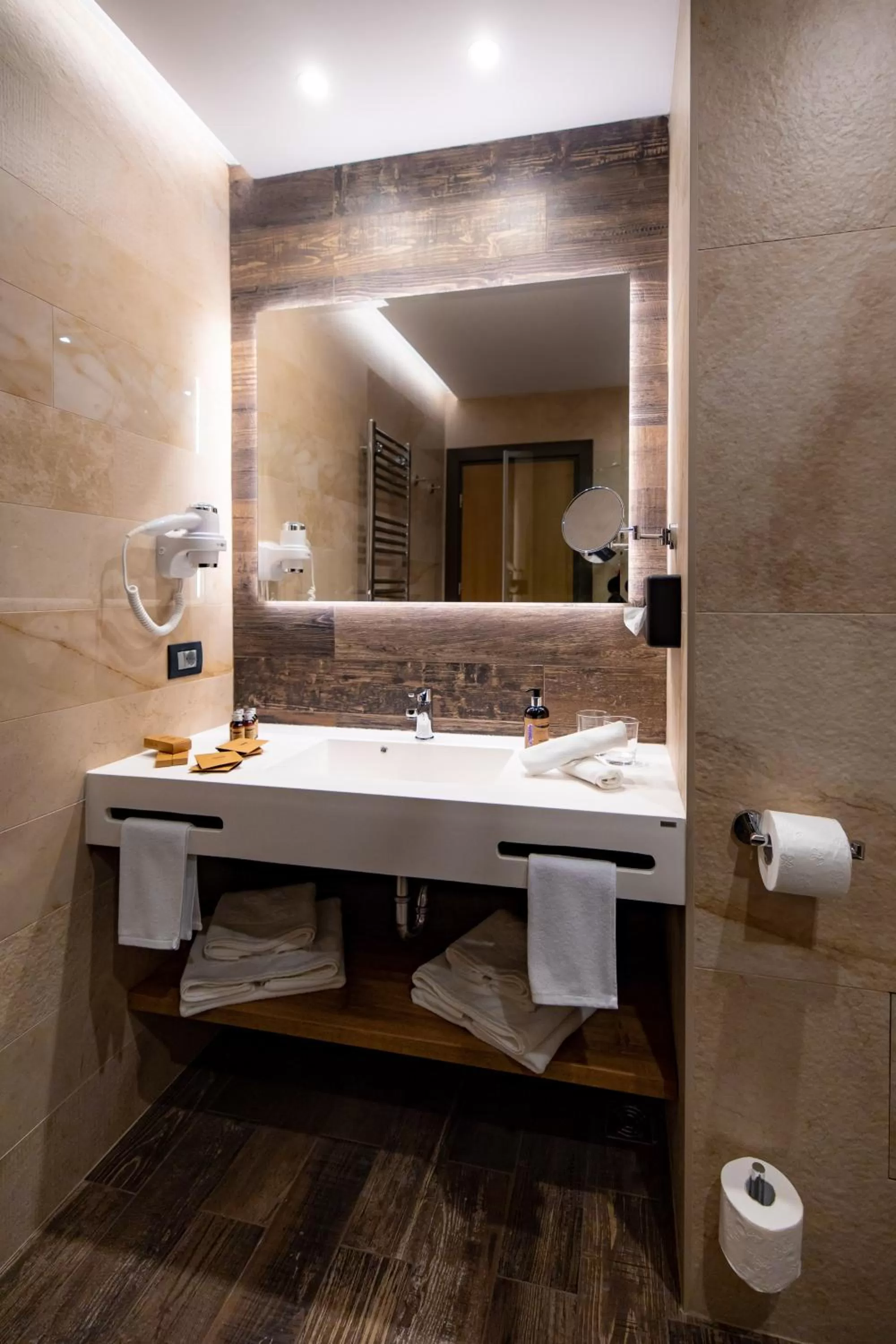 Bathroom in Hotel Belmont