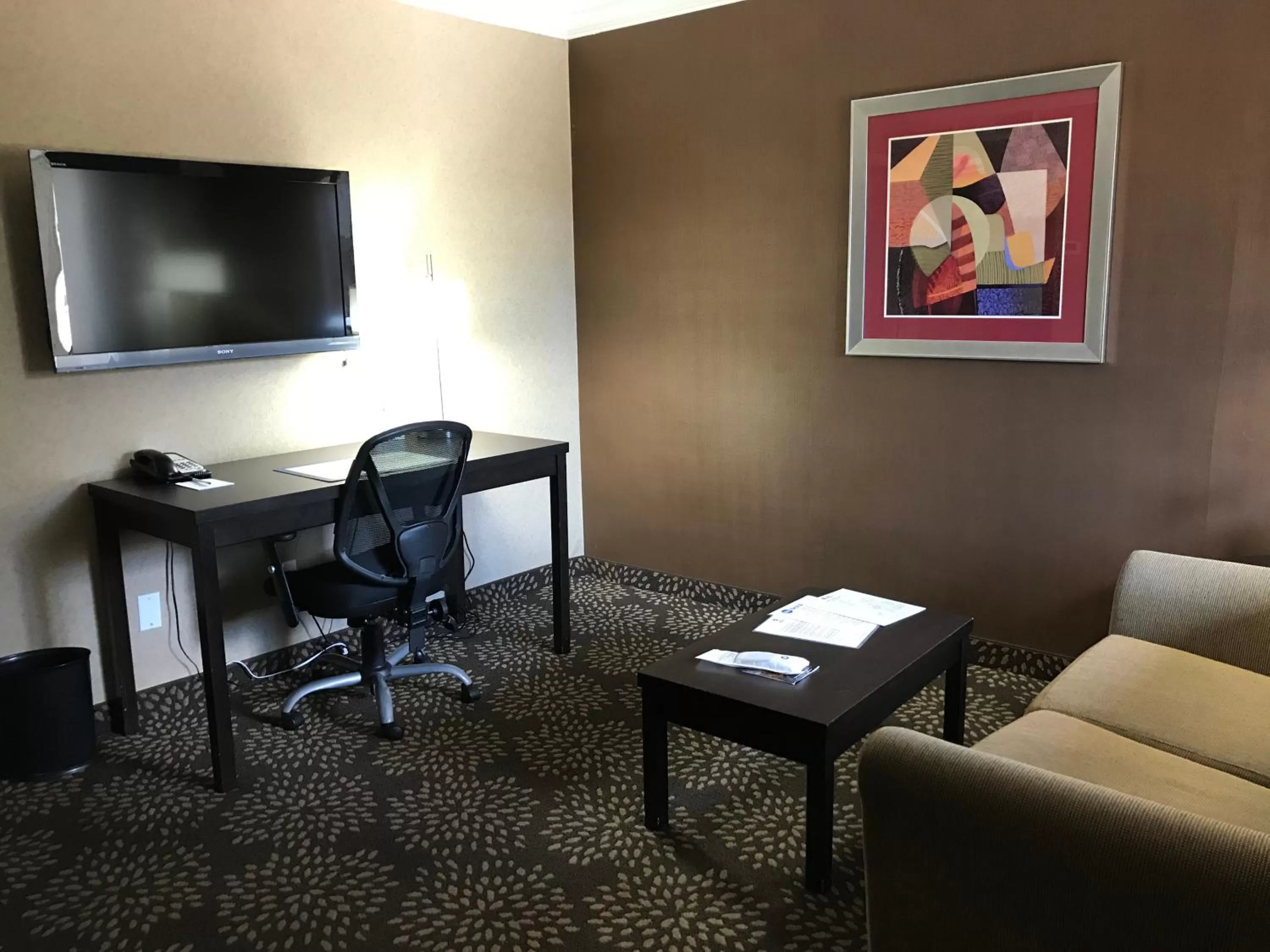 King Suite - Non-Smoking in Best Western Yuma Mall Hotel & Suites