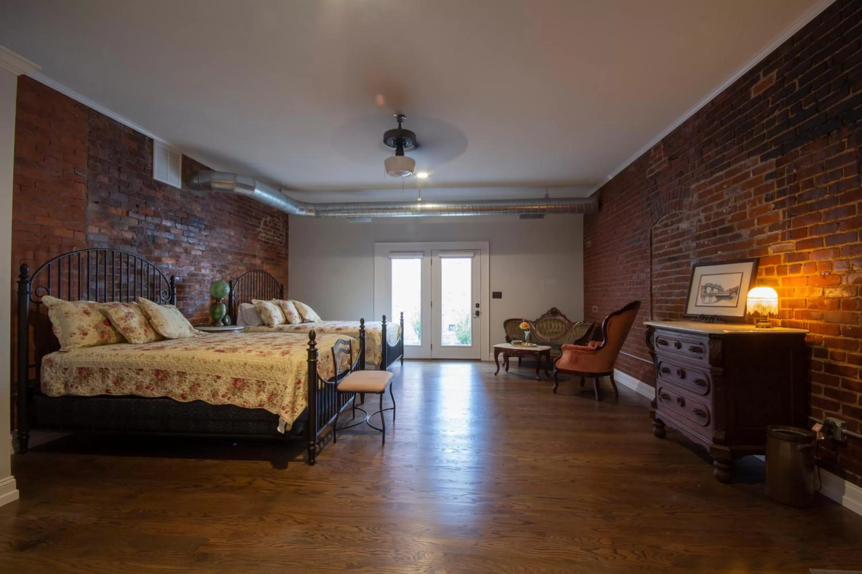 Belle Louise Historic Bed & Breakfast