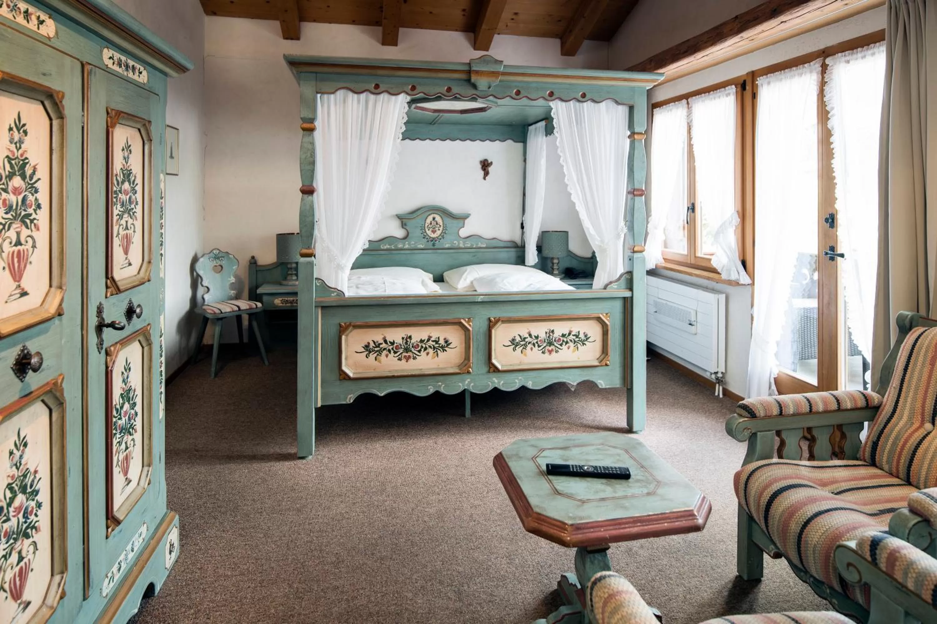 Bed in Hotel Alphorn