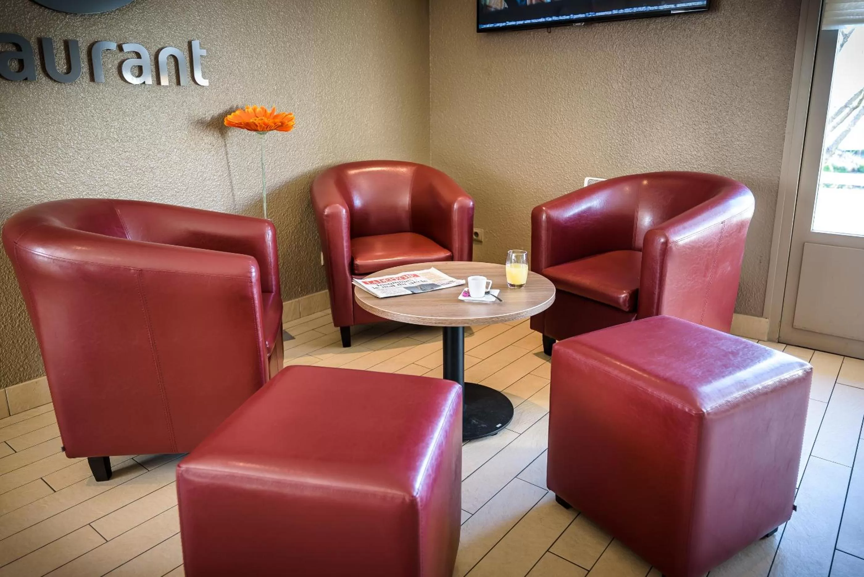 Restaurant/places to eat in Campanile Toulouse Sesquieres