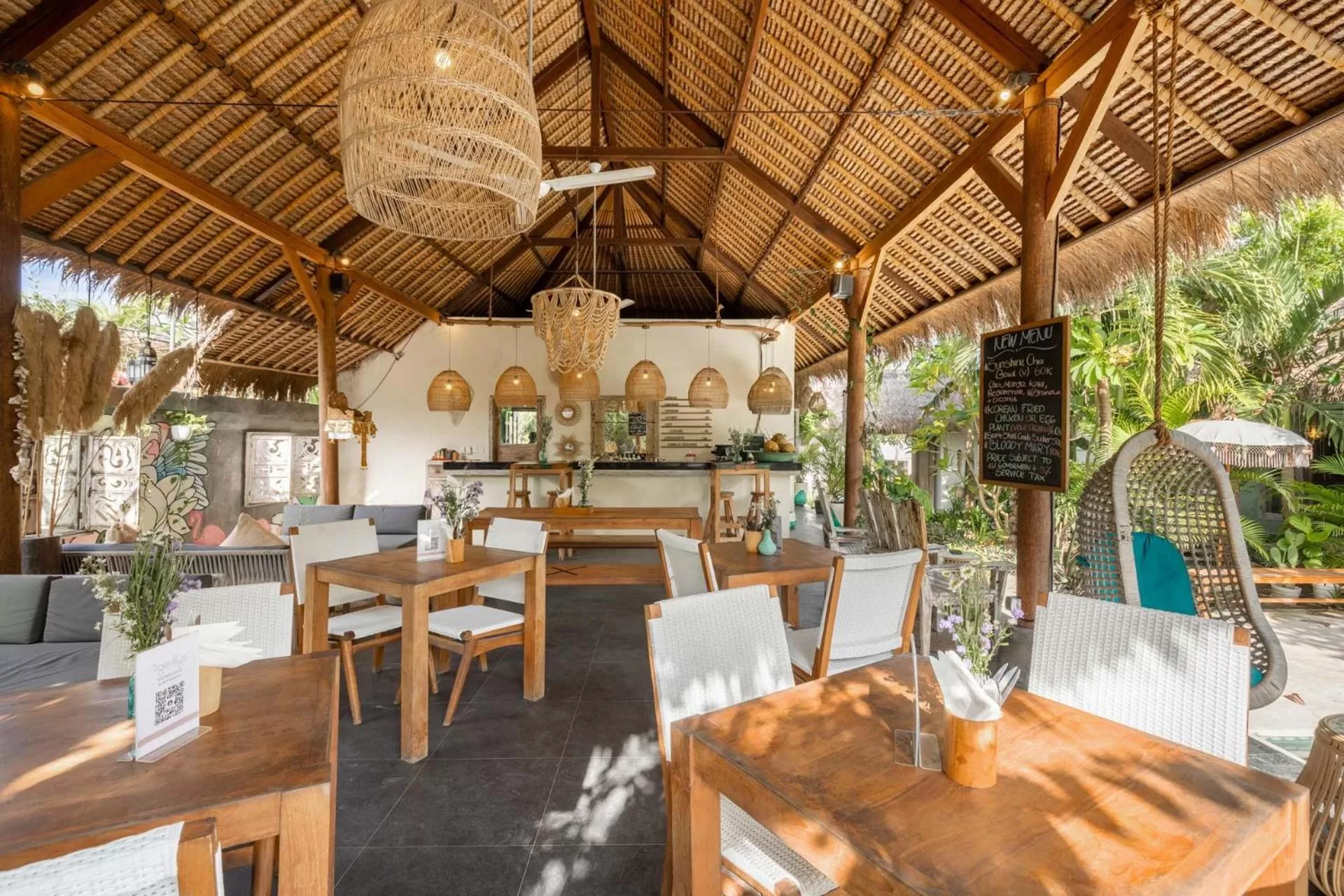 Restaurant/places to eat in Tigerlillys Boutique Hotel