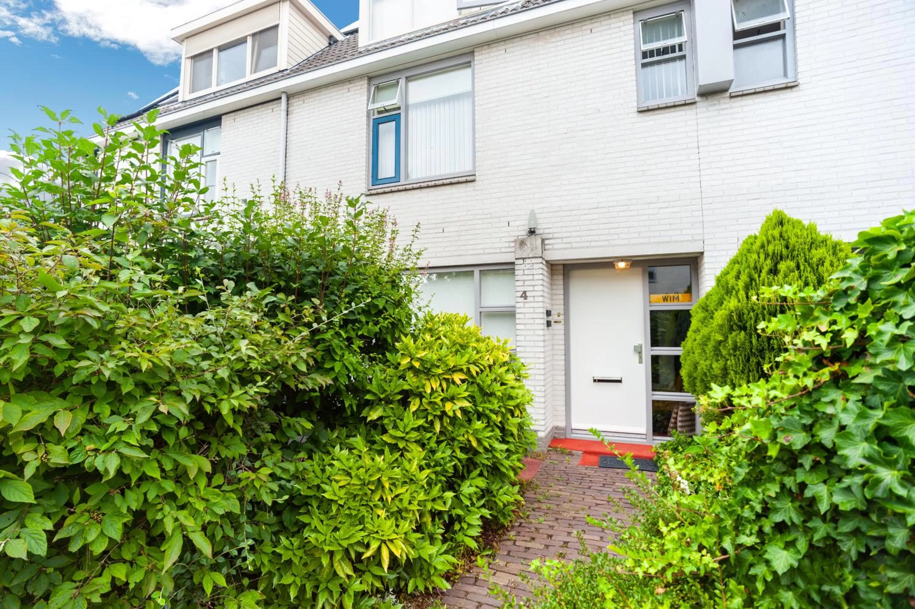 Facade/entrance in Wim's Place Schiphol Amsterdam Airport
