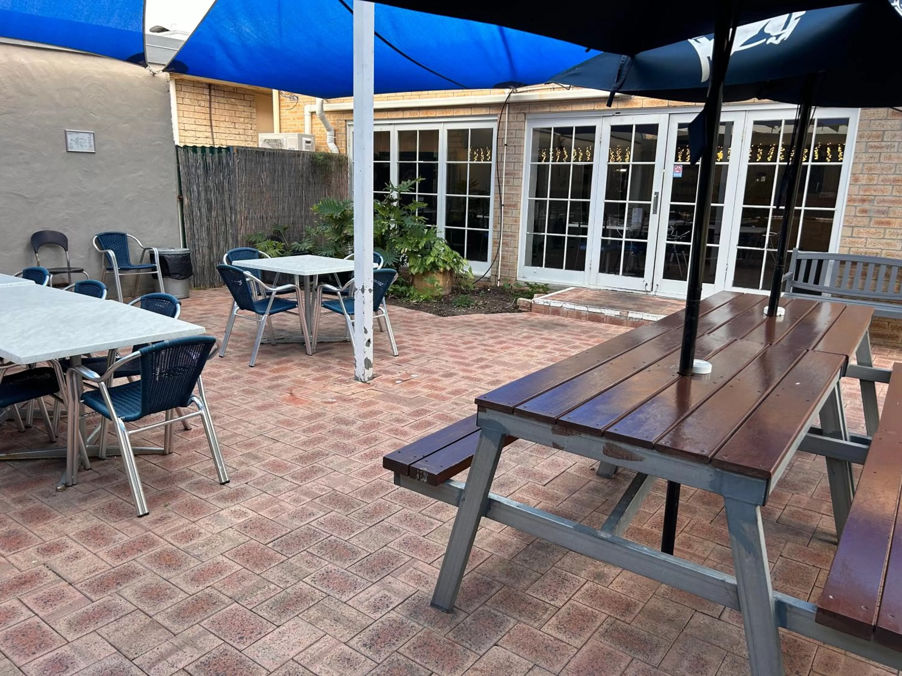 Patio in Jurien Bay Hotel Motel