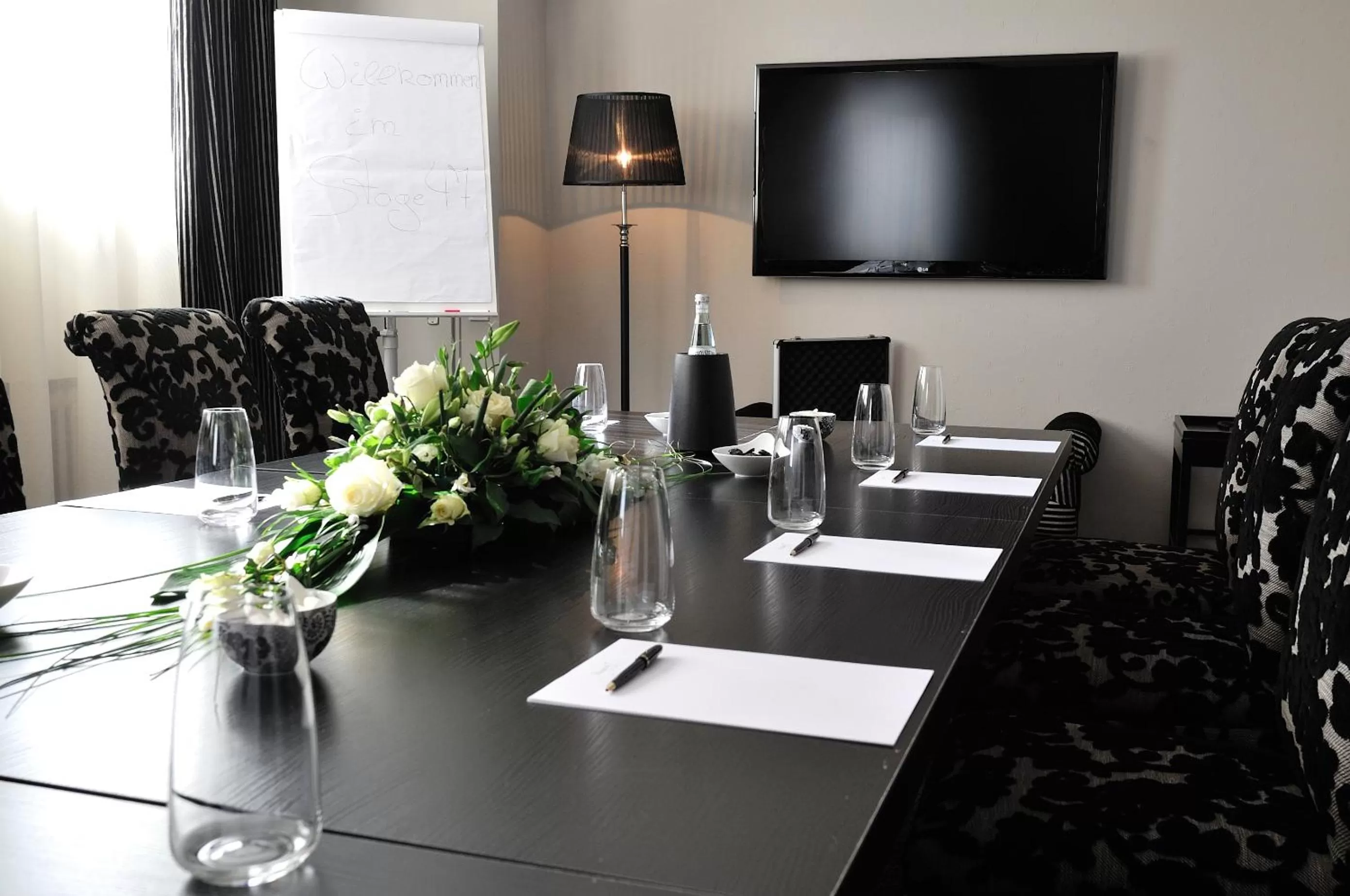 Business facilities in Stage47