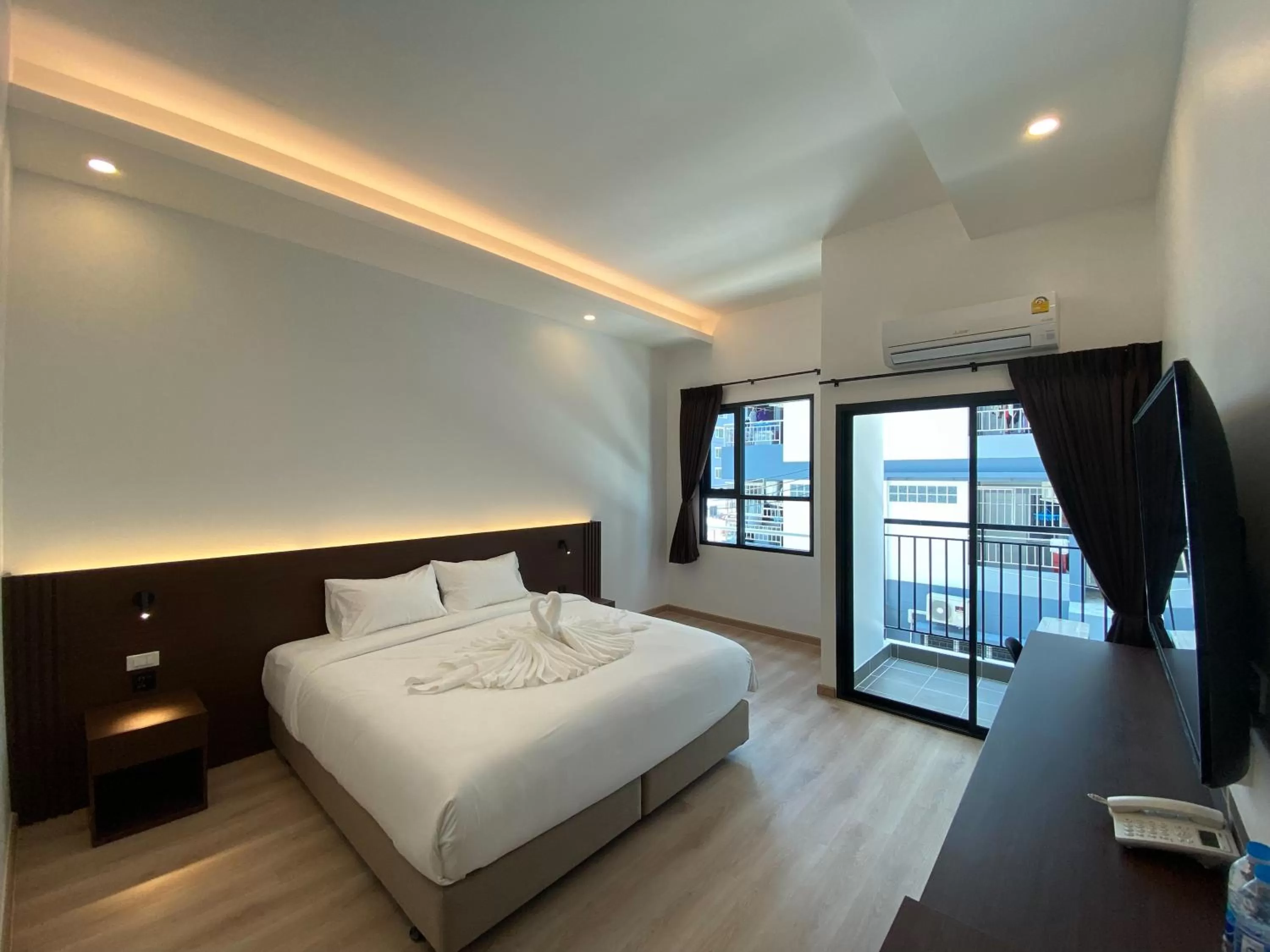 Bedroom, Bed in GEEN Hotel Chonburi